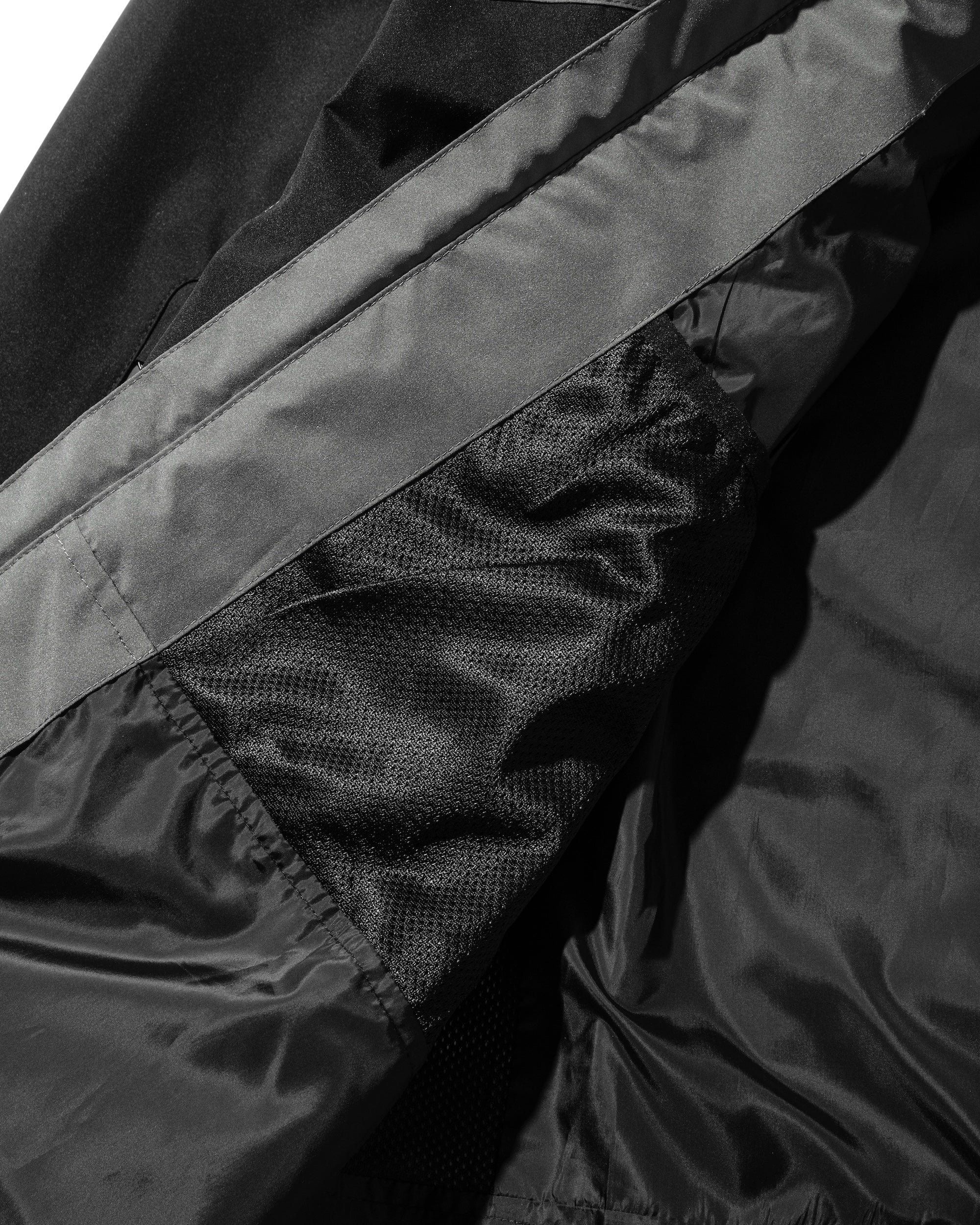 【9.3 WED 20:00- IN STOCK】+phenix WINDSTOPPER® by GORE-TEX LABS CITY MOUNTAIN PARKA (GRAPHAITE GRAY×BLACK)