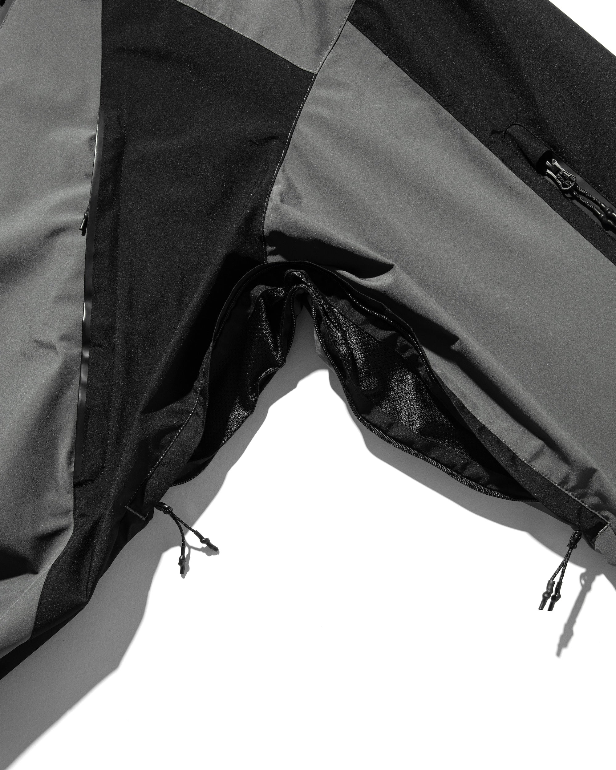 【9.3 WED 20:00- IN STOCK】+phenix WINDSTOPPER® by GORE-TEX LABS CITY MOUNTAIN PARKA (GRAPHAITE GRAY×BLACK)