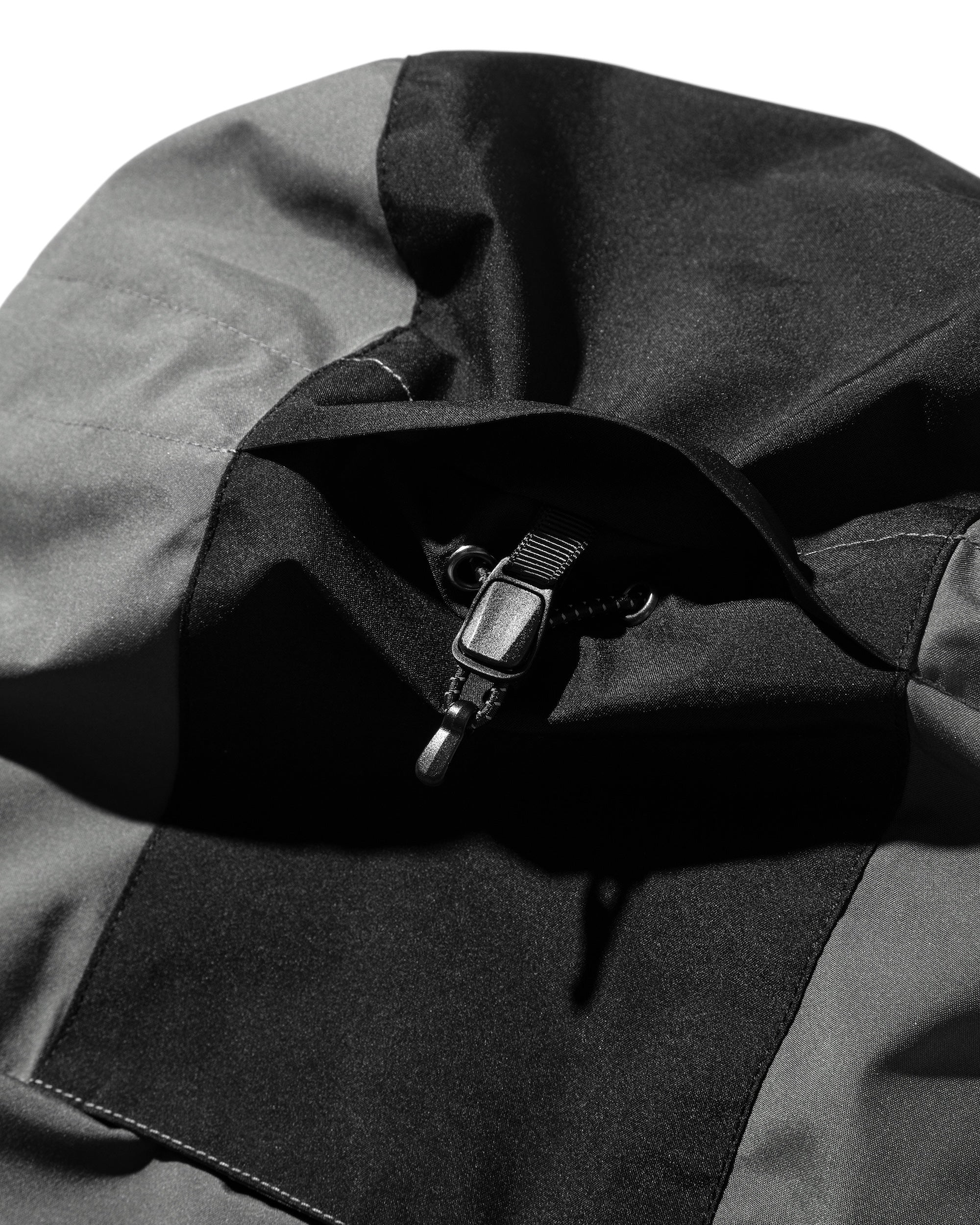 【9.3 WED 20:00- IN STOCK】+phenix WINDSTOPPER® by GORE-TEX LABS CITY MOUNTAIN PARKA (GRAPHAITE GRAY×BLACK)