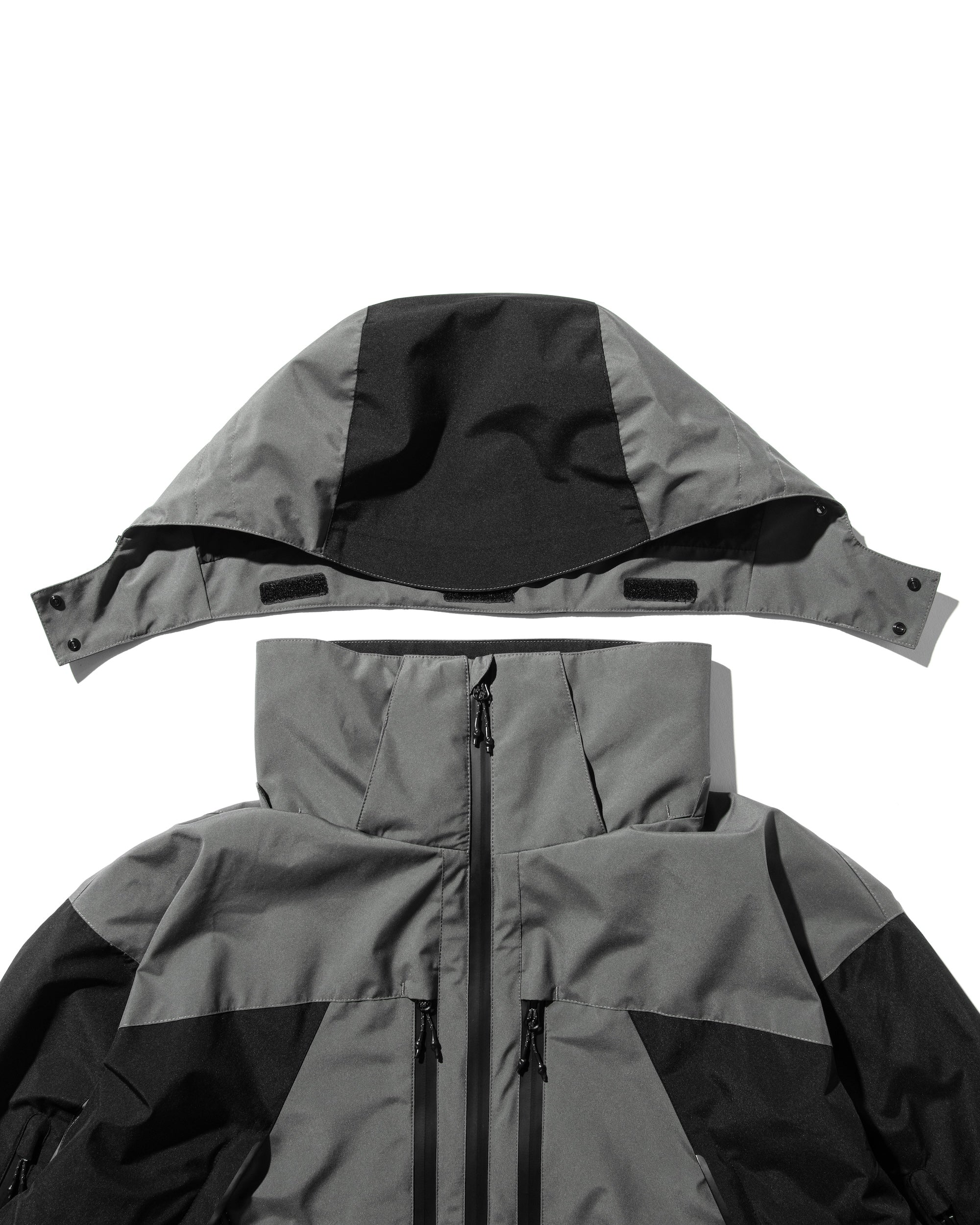 【9.3 WED 20:00- IN STOCK】+phenix WINDSTOPPER® by GORE-TEX LABS CITY MOUNTAIN PARKA (GRAPHAITE GRAY×BLACK)