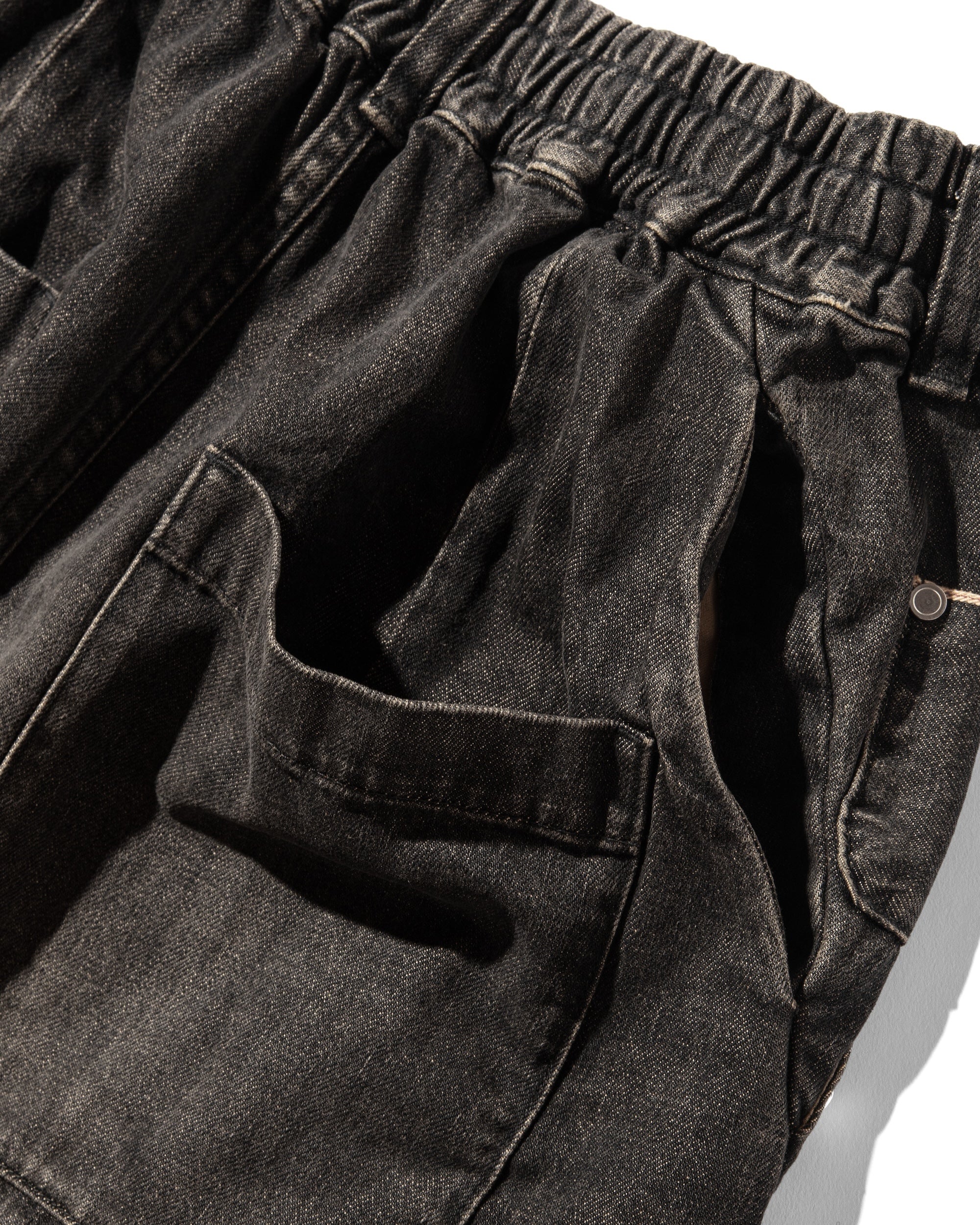 VINTAGE DYED SELVEDGE DENIM MASSIVE TWISTED PANTS (VINTAGE BLACK)