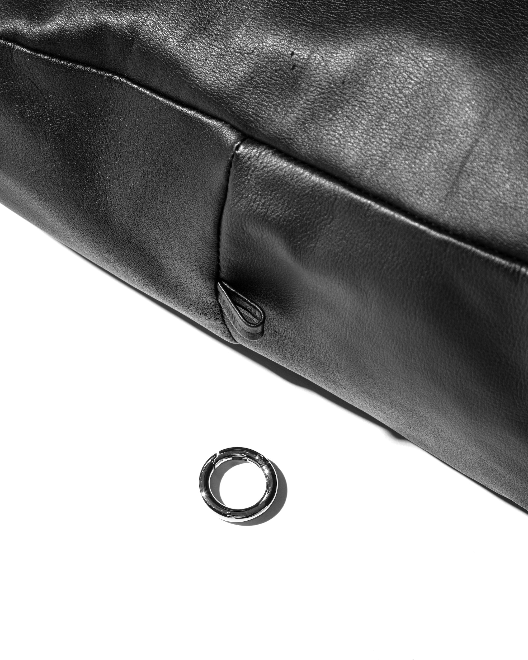 LEATHER HOLIDAY BAG LARGE