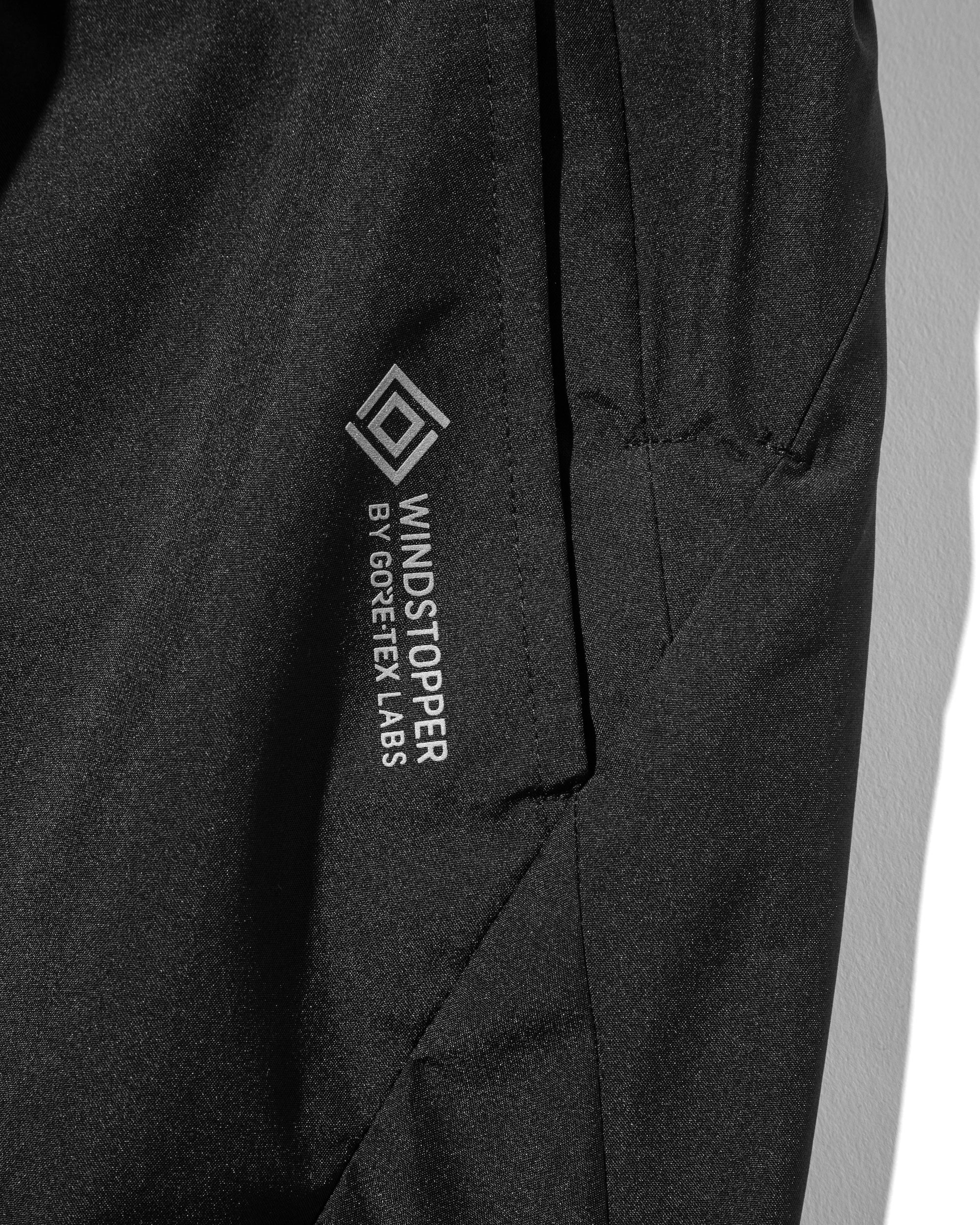 【1.10 SAT 20:00- IN STOCK】+phenix WINDSTOPPER® by GORE-TEX LABS TECH MASSIVE TWISTED PANTS (BLACK)