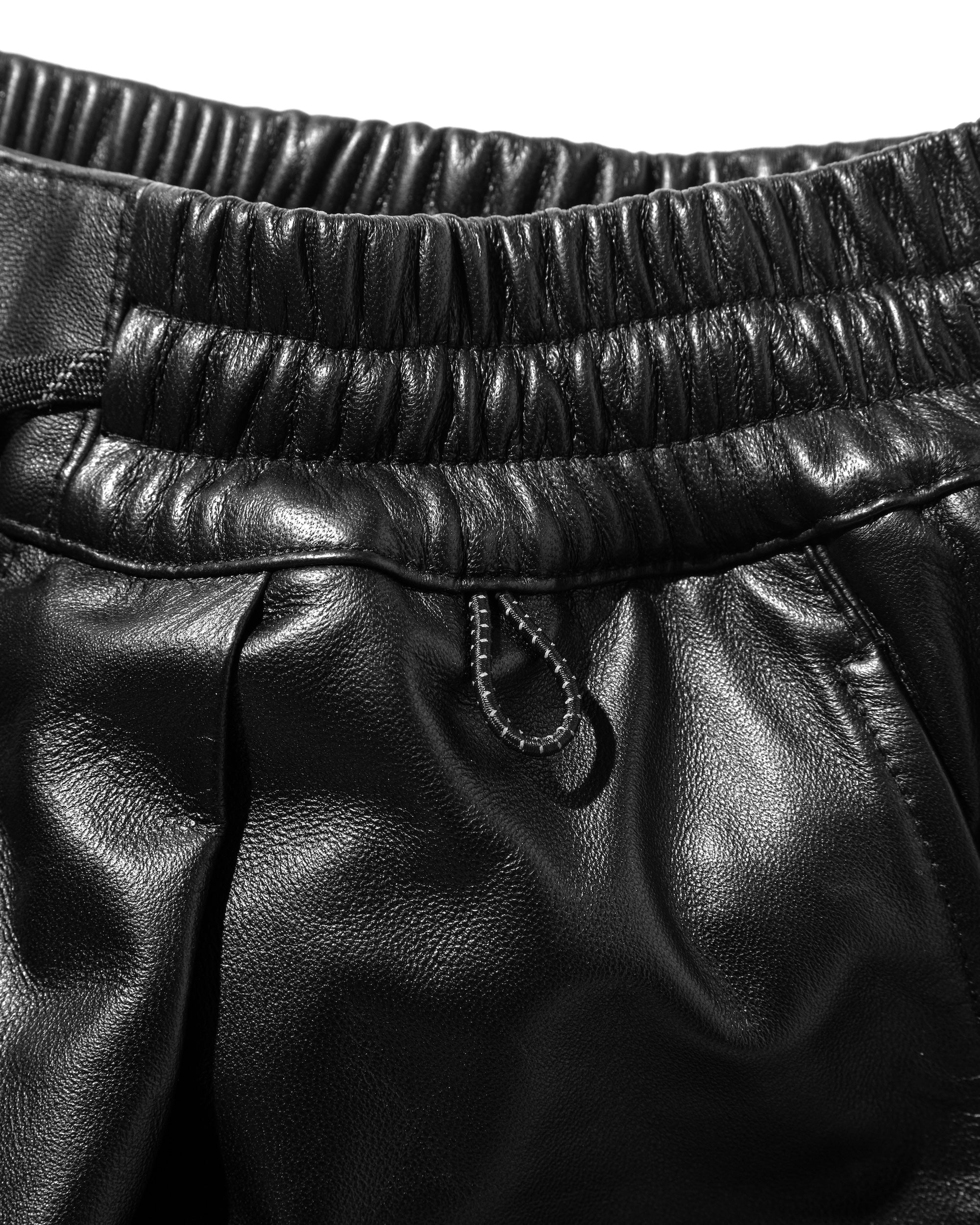 +phenix WINDSTOPPER® by GORE-TEX LABS LEATHER CITY MILITARY HALF PANTS