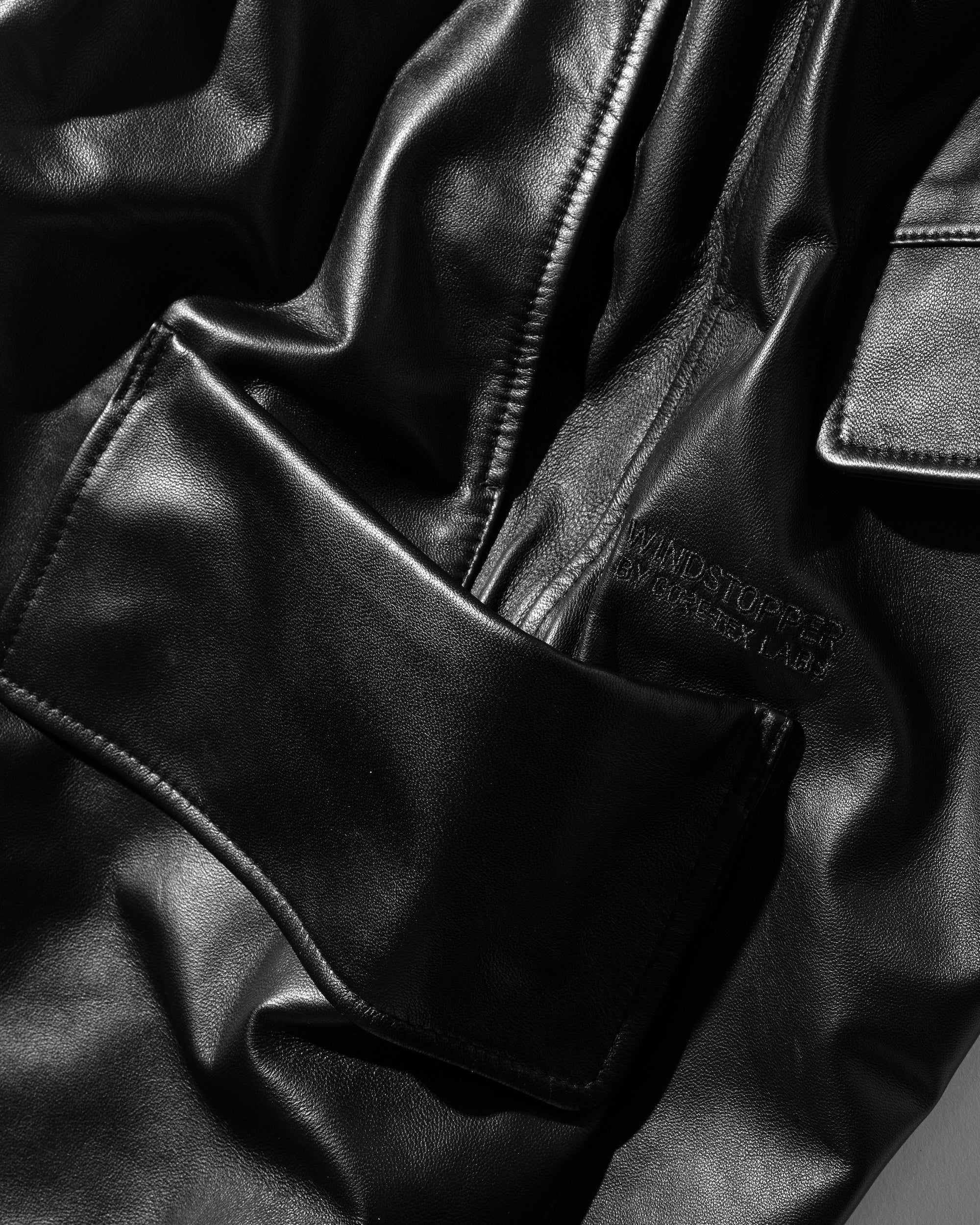 +phenix WINDSTOPPER® by GORE-TEX LABS LEATHER CITY MILITARY HALF PANTS