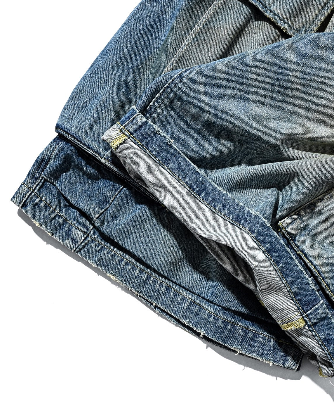VINTAGE DYED SELVEDGE DENIM CITY MEGA POCKET BALLOON CARGO HALF PANTS (VINTAGE LIGHT INDIGO)