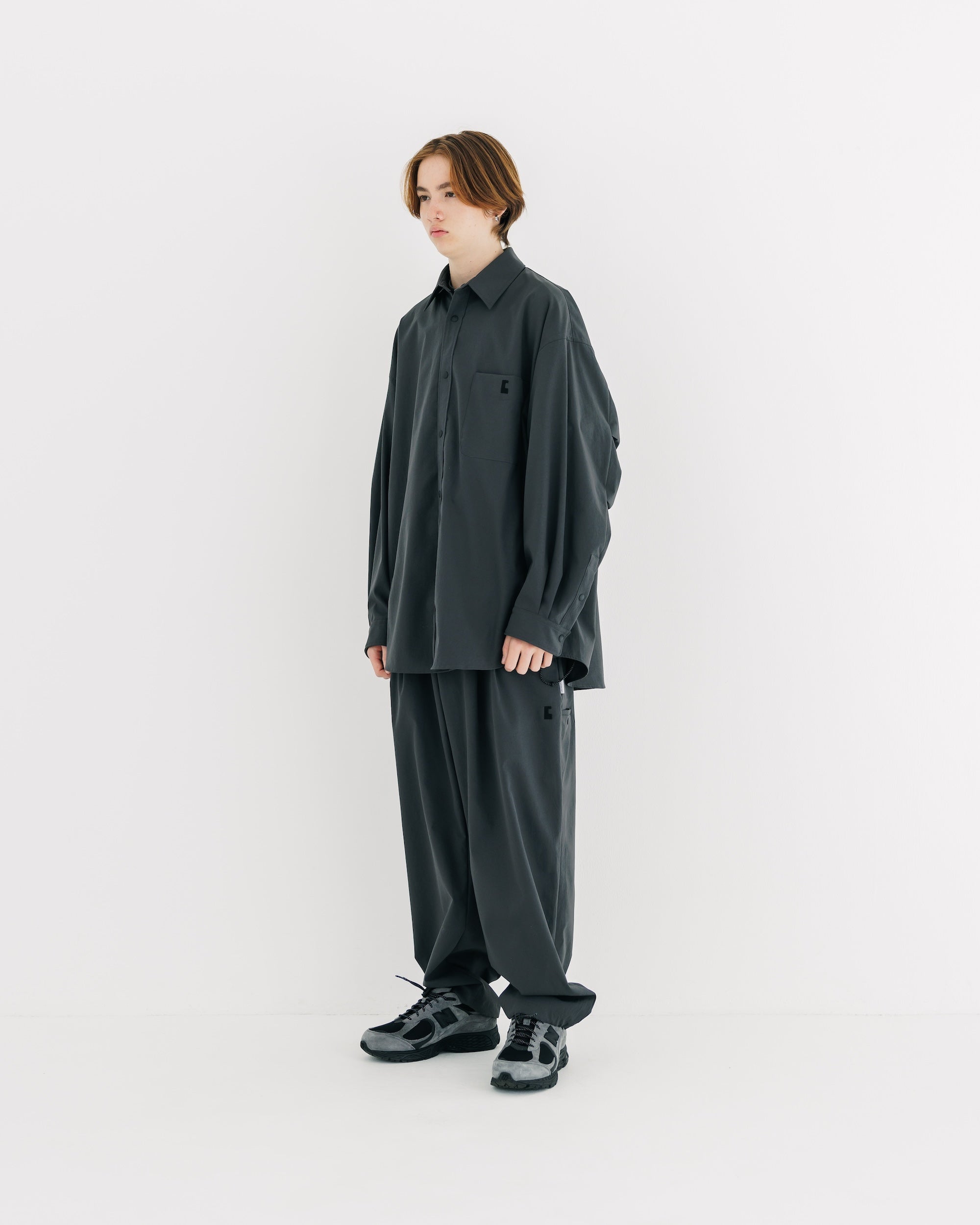 CITY UNIFORM WIDE TAPERED PANTS (CHARCOAL)