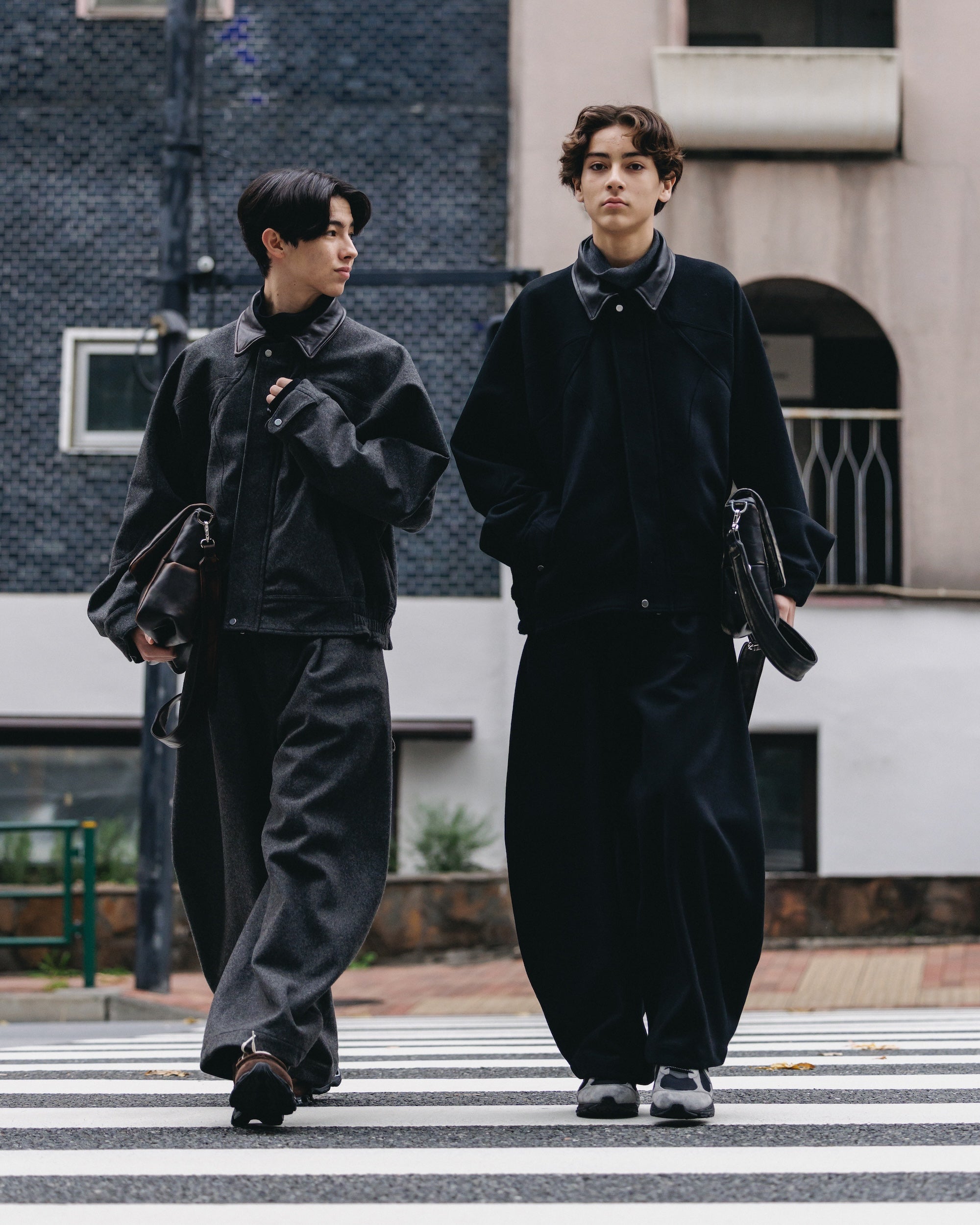 【5월 말 전달 예정】MASSIVE PANTS