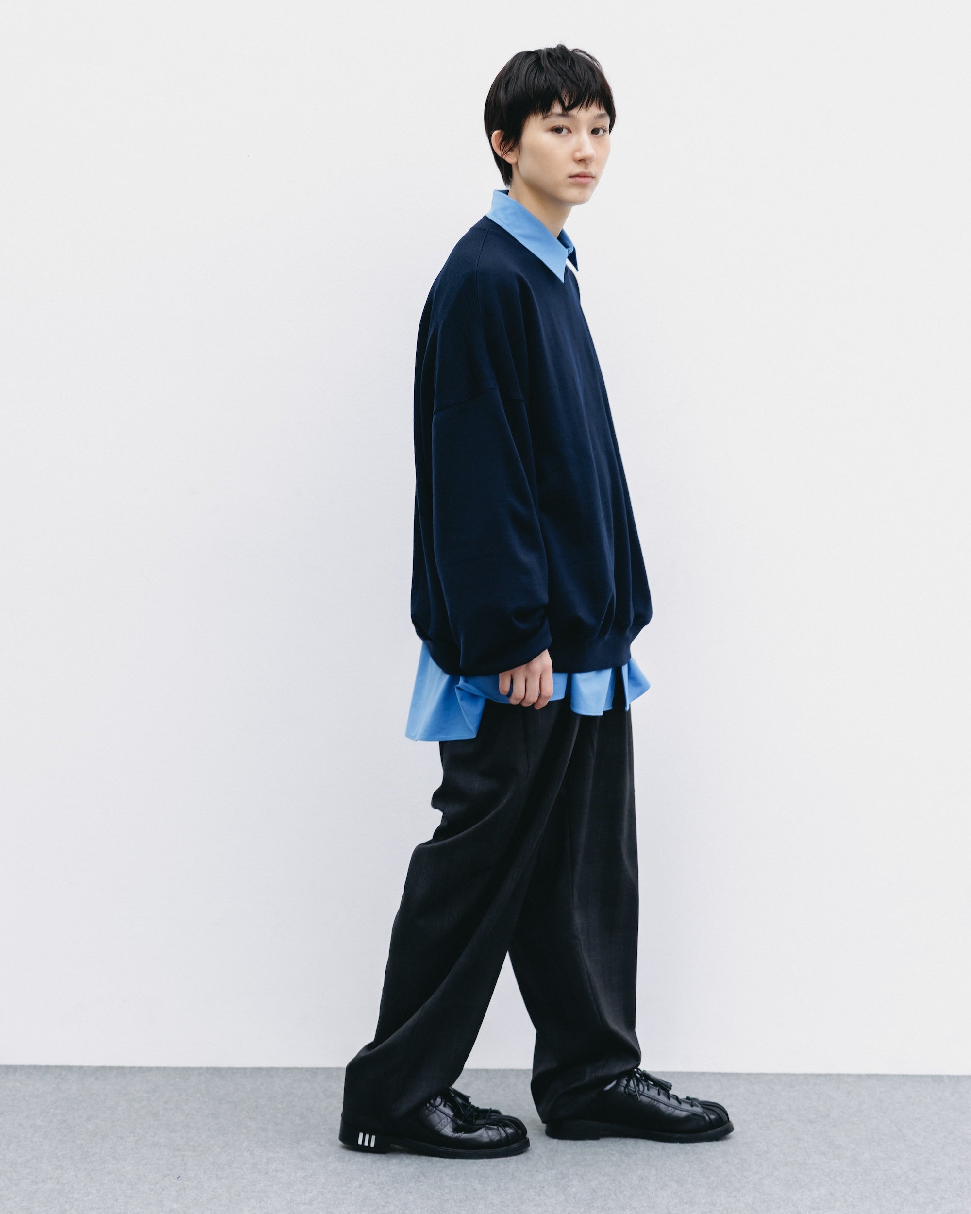 【10.29 WED 20:00- IN STOCK】WOOL SWEATSHIRT (NAVY)