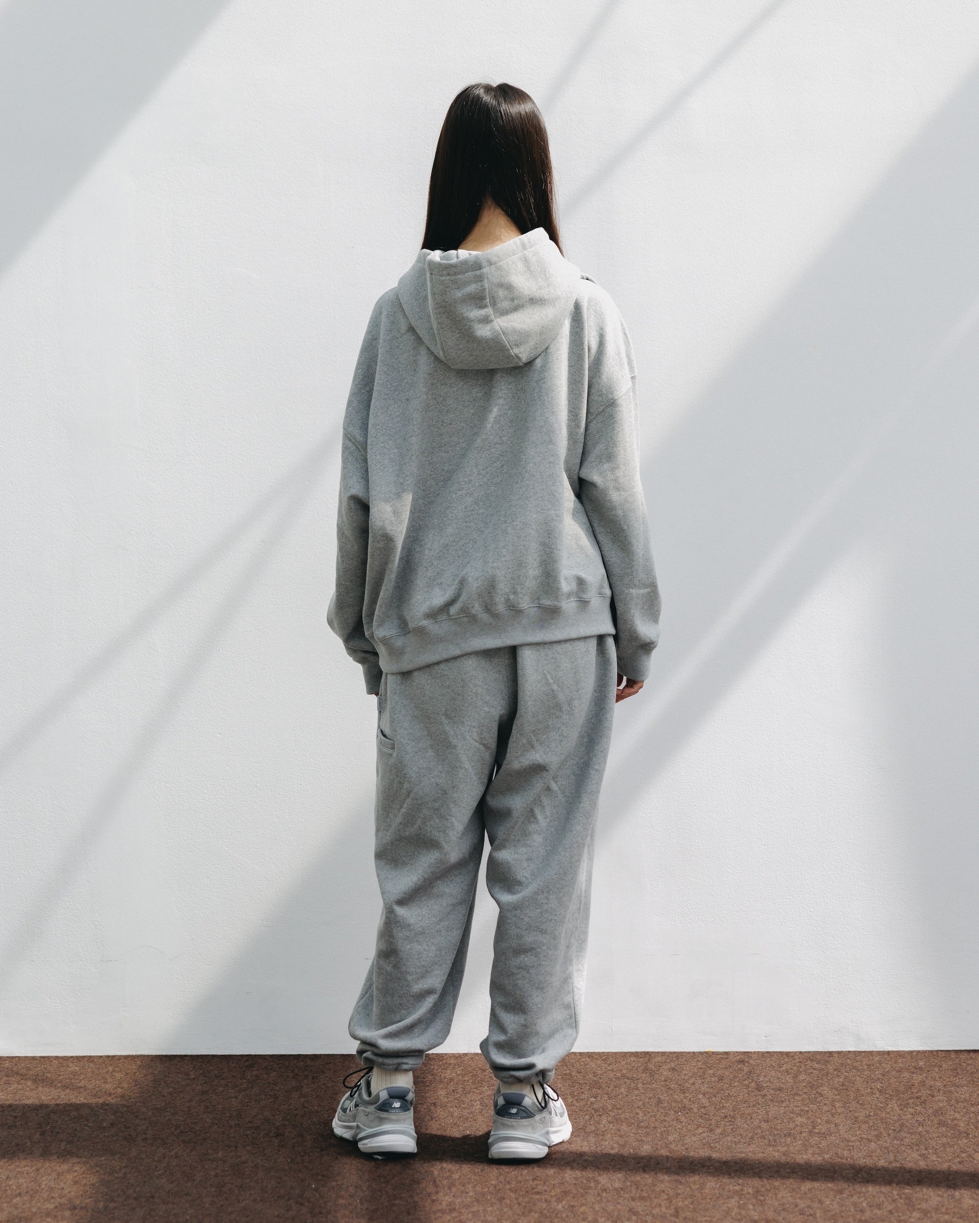 【10.15 WED 20:00- IN STOCK】"C"SWEAT WIDE TAPERED PANTS FOR YGM (GRAY)