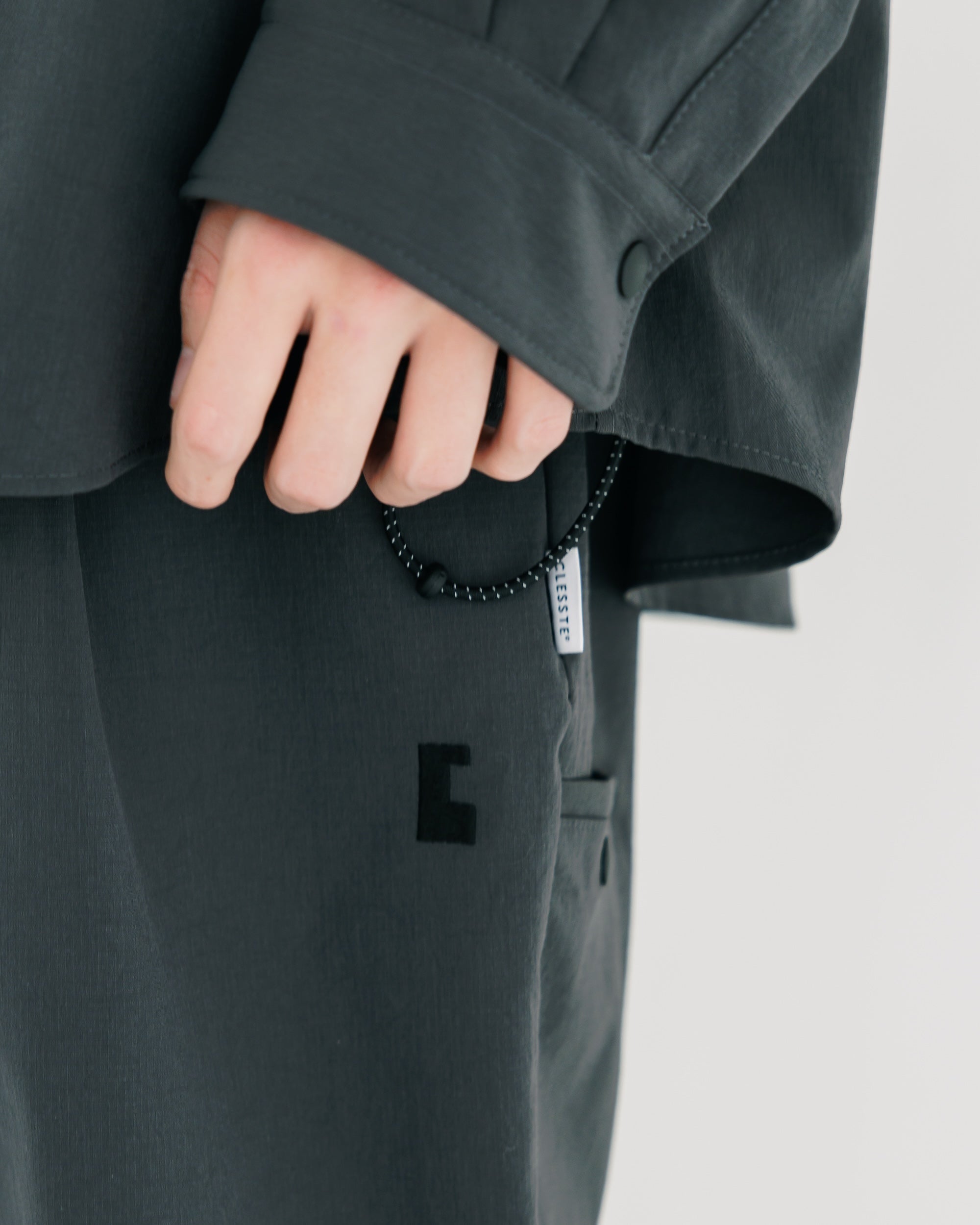 CITY UNIFORM WIDE TAPERED PANTS (CHARCOAL)