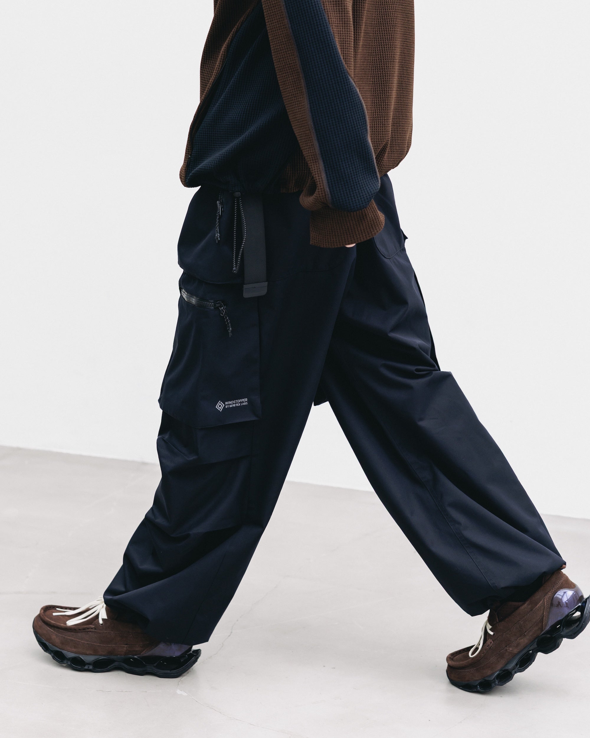 +phenix WINDSTOPPER® by GORE-TEX LABS TWILL CITY MILITARY CURVE PANTS (BLACK)