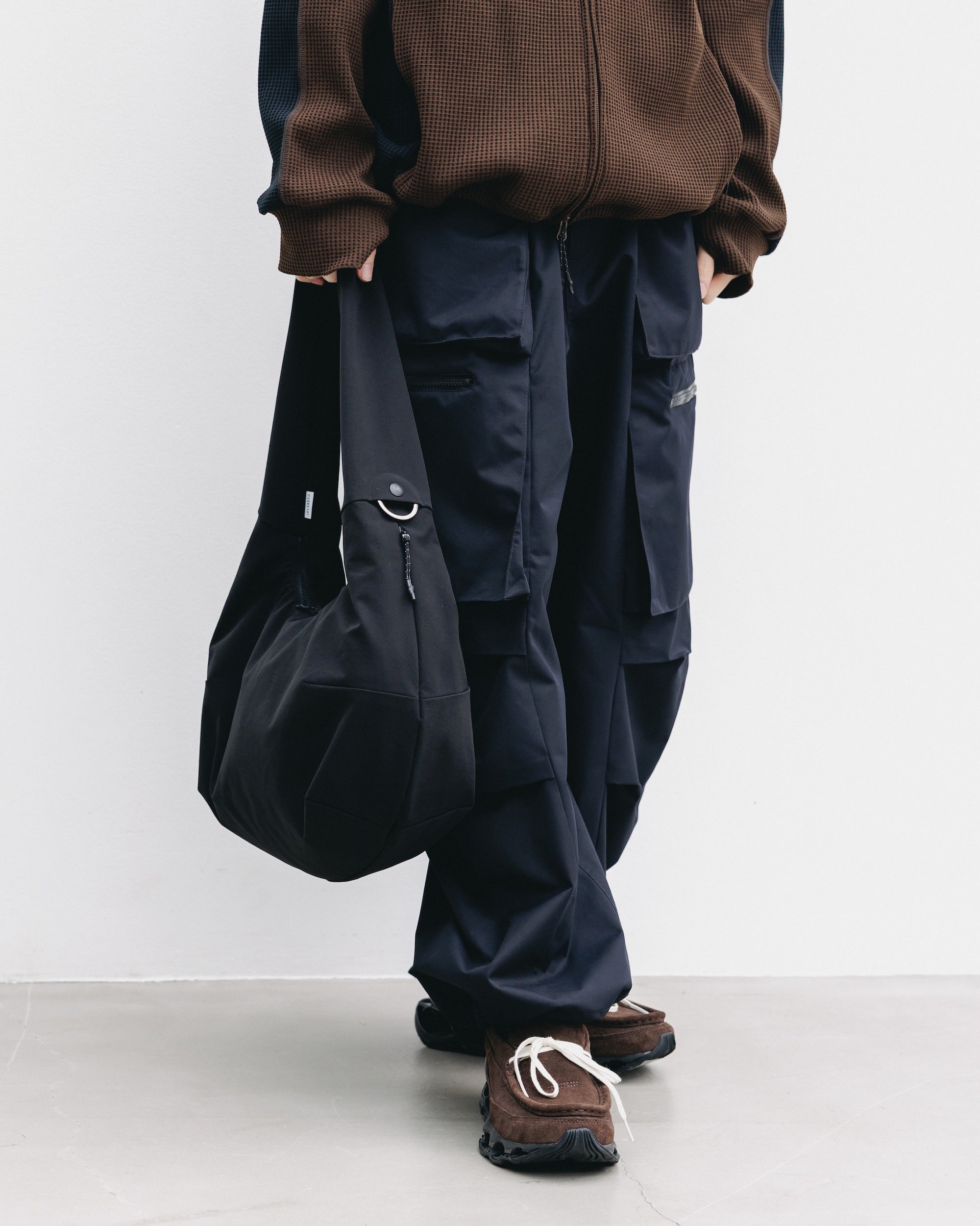 +phenix WINDSTOPPER® by GORE-TEX LABS TWILL CITY MILITARY CURVE PANTS (BLACK)