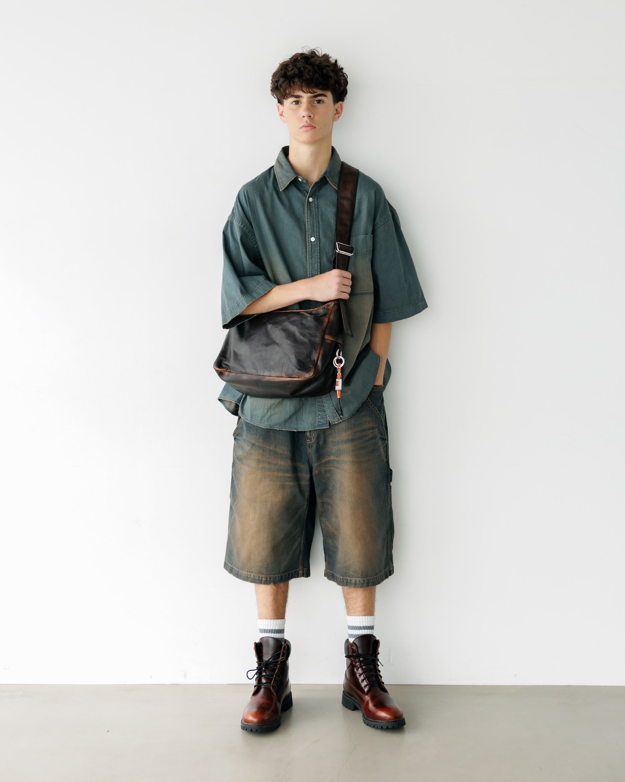 VINTAGE DYED DENIM CLASSIC CITY S/S SHIRT (VINTAGE BROWN)