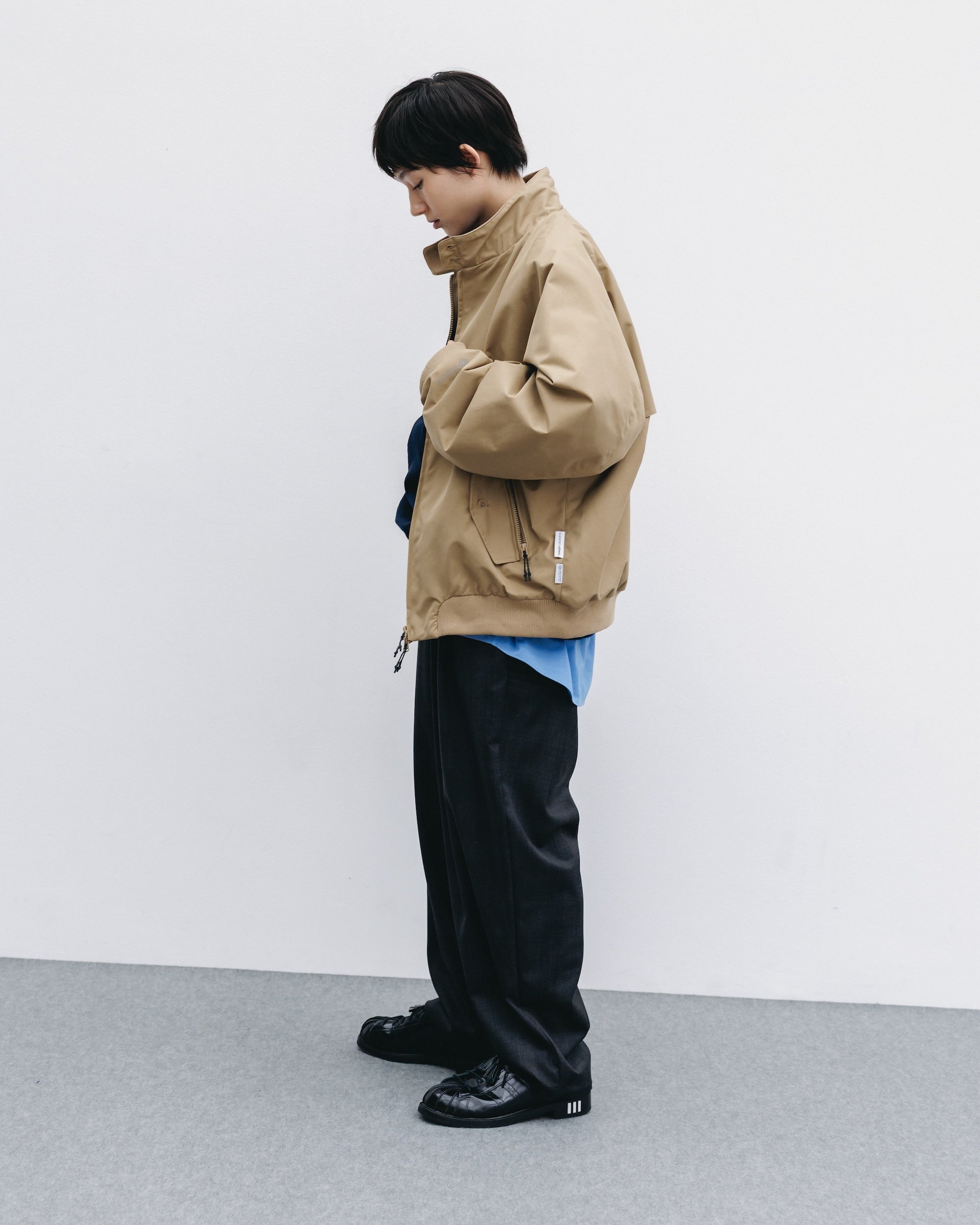 【10.29 WED 20:00- IN STOCK】+phenix WINDSTOPPER® by GORE-TEX LABS TWILL CITY HARRINGTON JACKET (CARAMEL BEIGE)