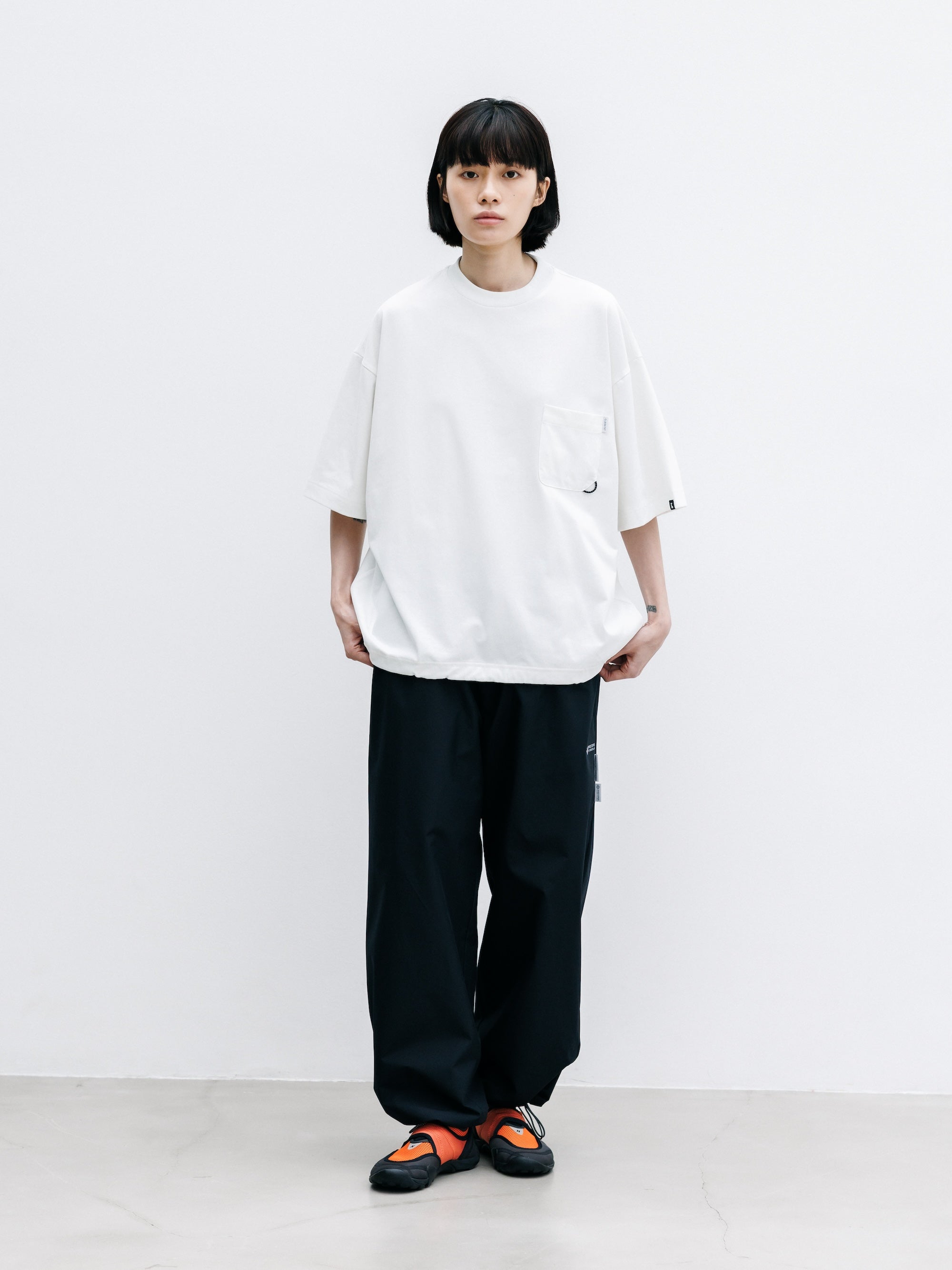 【7.22 WED 20:00- IN STOCK】TECH POCKET S/S T-SHIRT (WHITE)