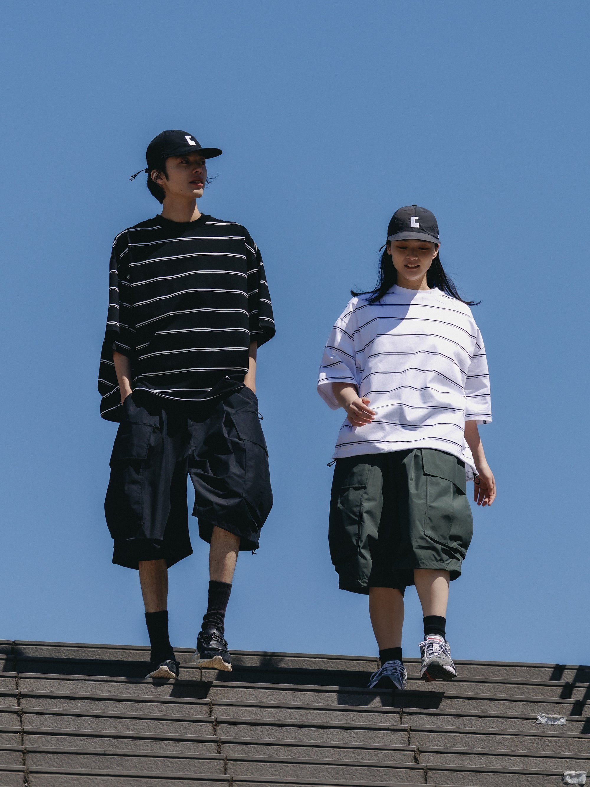 THICK THIN STRIPE S/S T-SHIRT WITH DRAWSTRINGS (BLACK)
