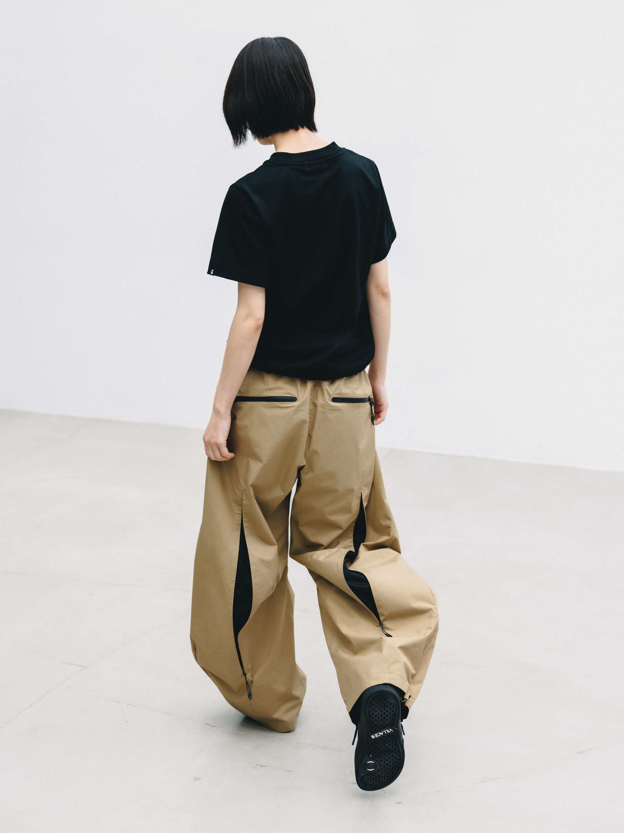 【9.2 WED 20:00- IN STOCK】+phenix WINDSTOPPER® by GORE-TEX LABS TWILL CITY BARREL LEG PANTS (CAMEL BEIGE)