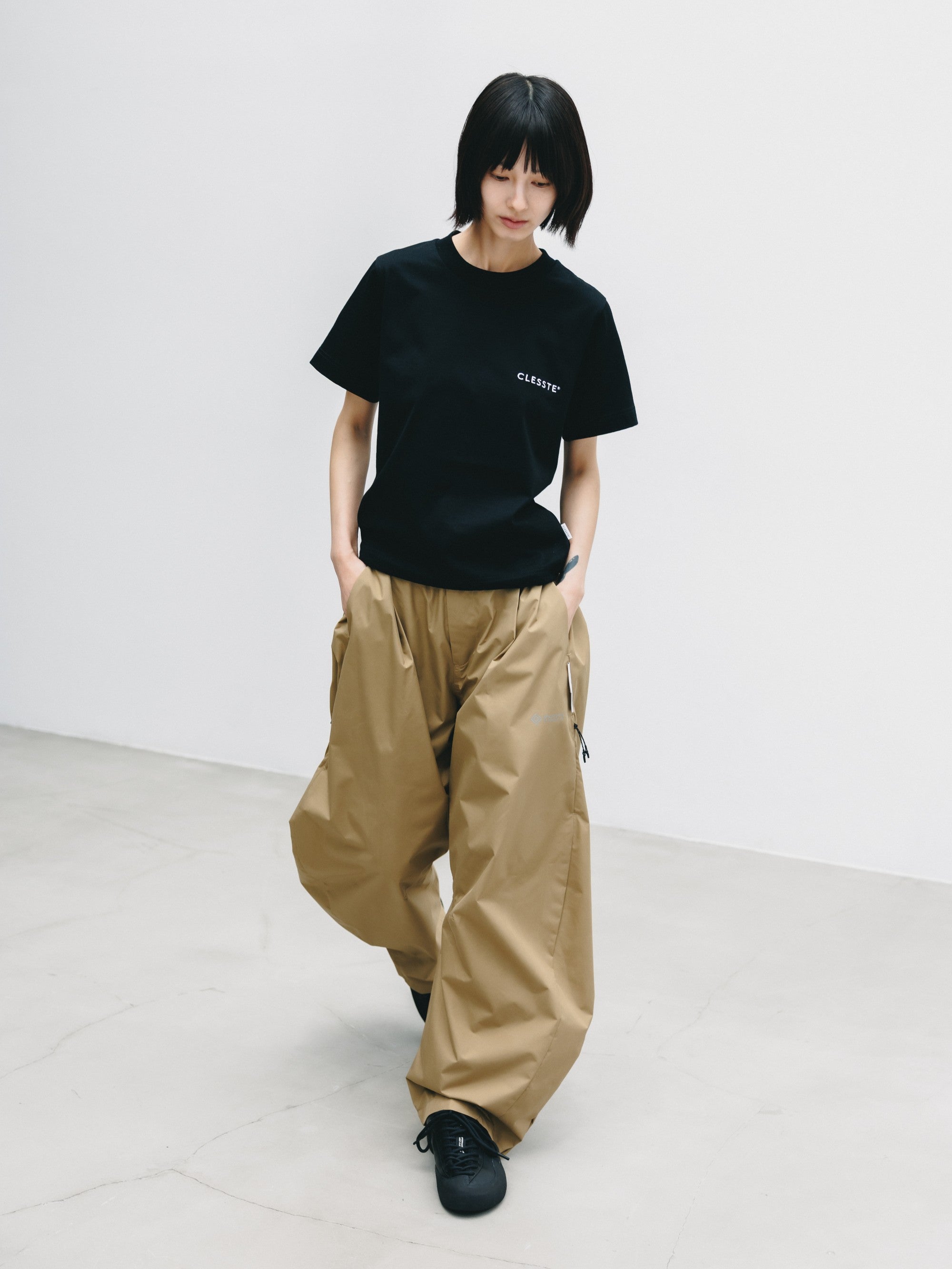 【9.2 WED 20:00- IN STOCK】+phenix WINDSTOPPER® by GORE-TEX LABS TWILL CITY BARREL LEG PANTS (CAMEL BEIGE)