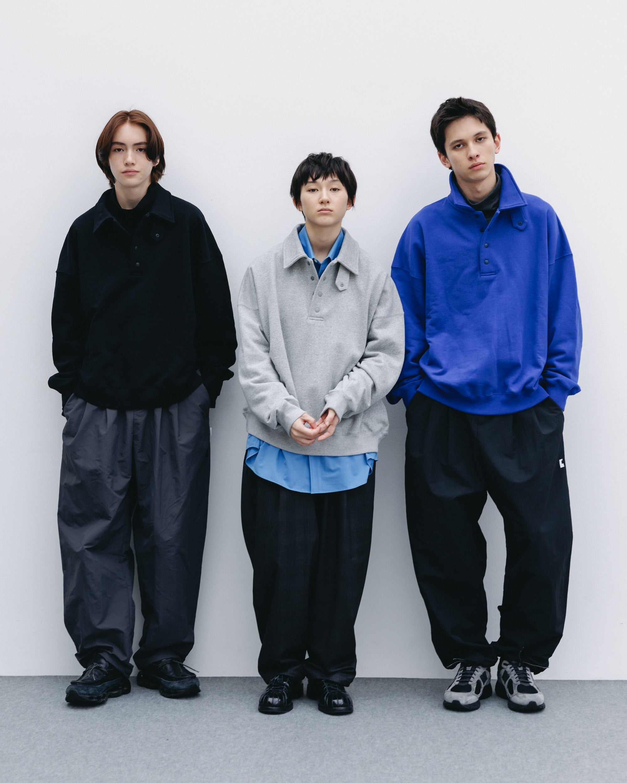 HALF SNAP SWEATSHIRT (BLUE)