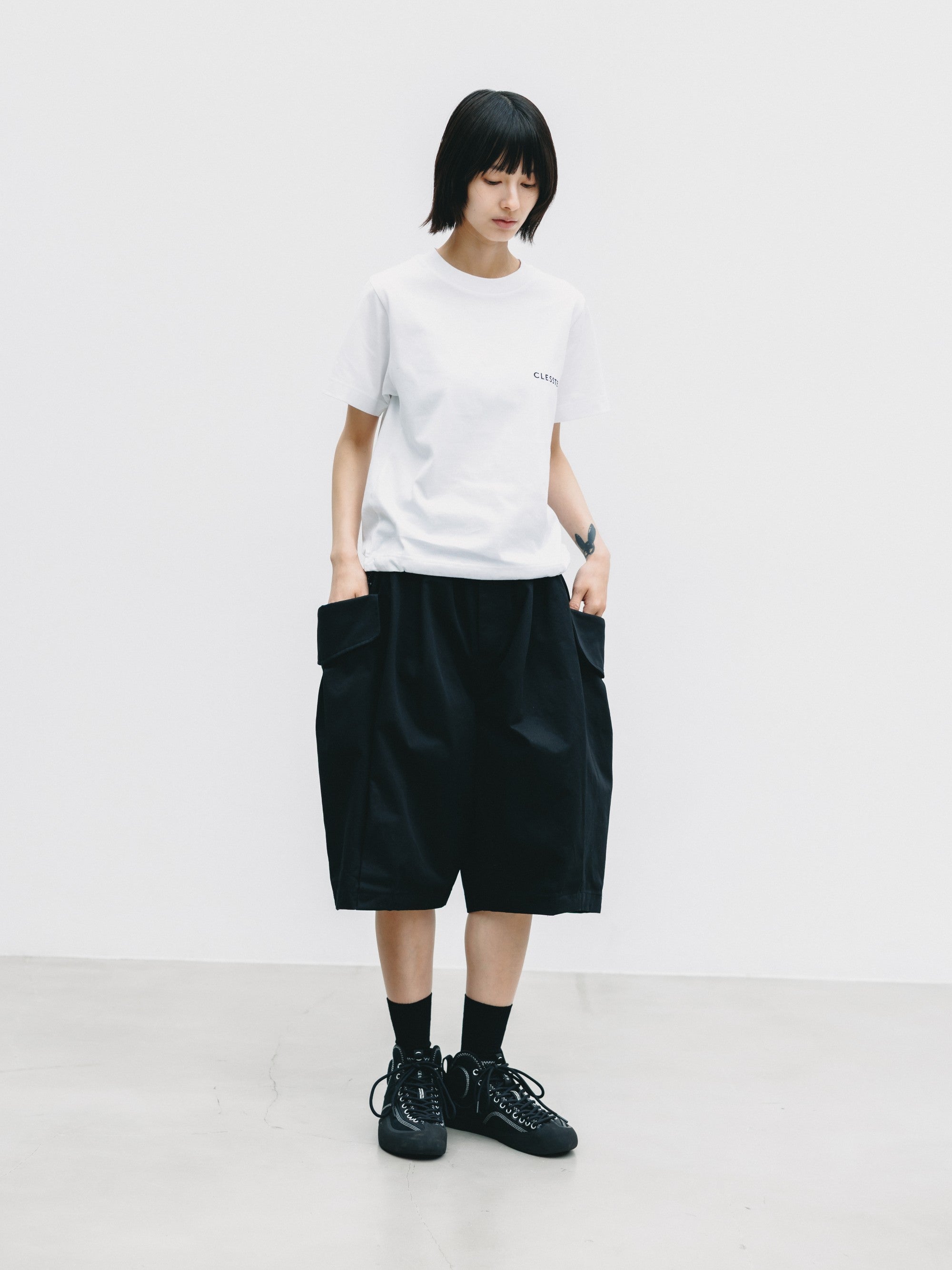 【6.24 WED 20:00- IN STOCK】FLAP WIDE BALLOON HALF PANTS (BLACK)
