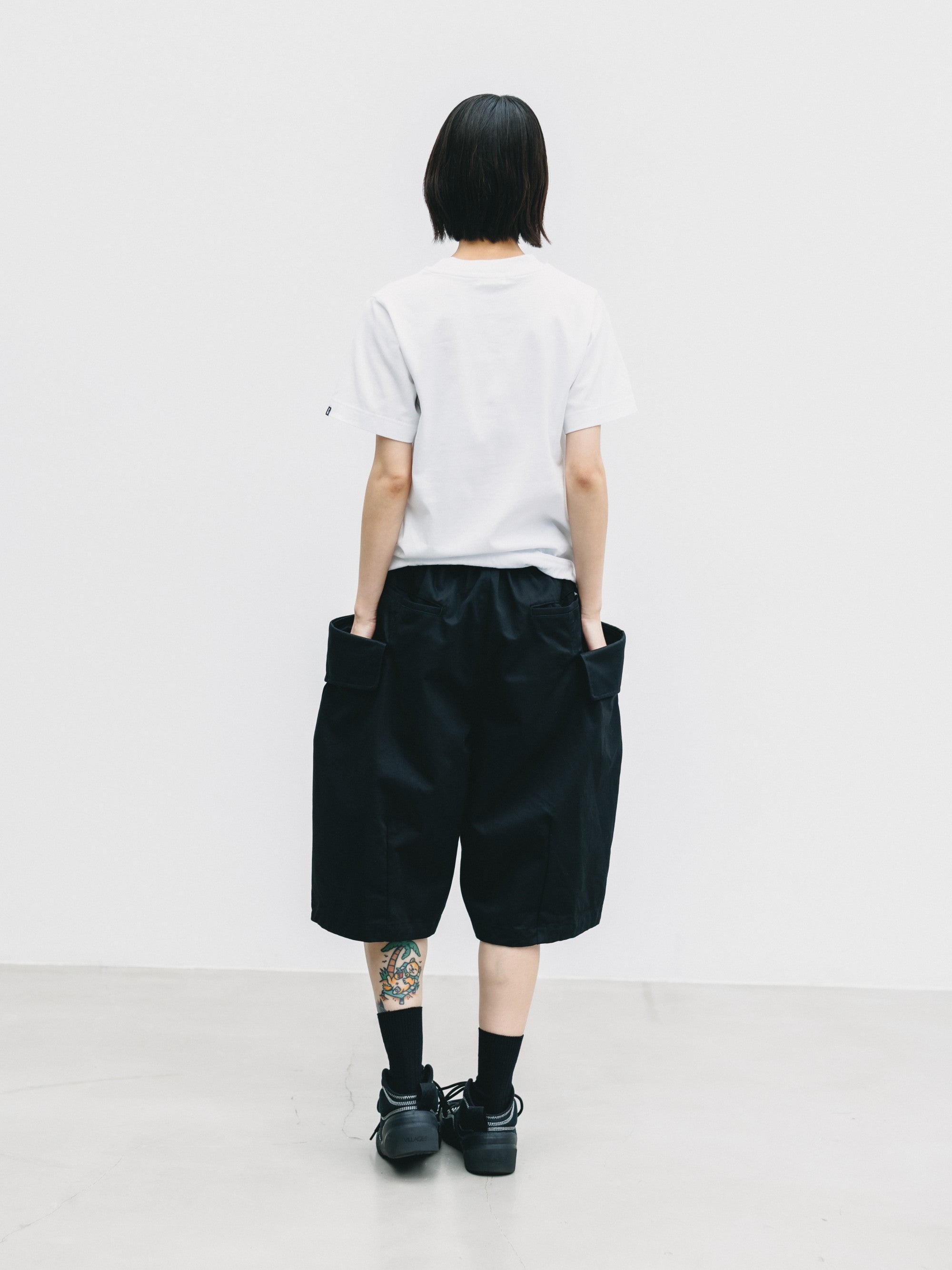 【6.24 WED 20:00- IN STOCK】FLAP WIDE BALLOON HALF PANTS (BLACK)