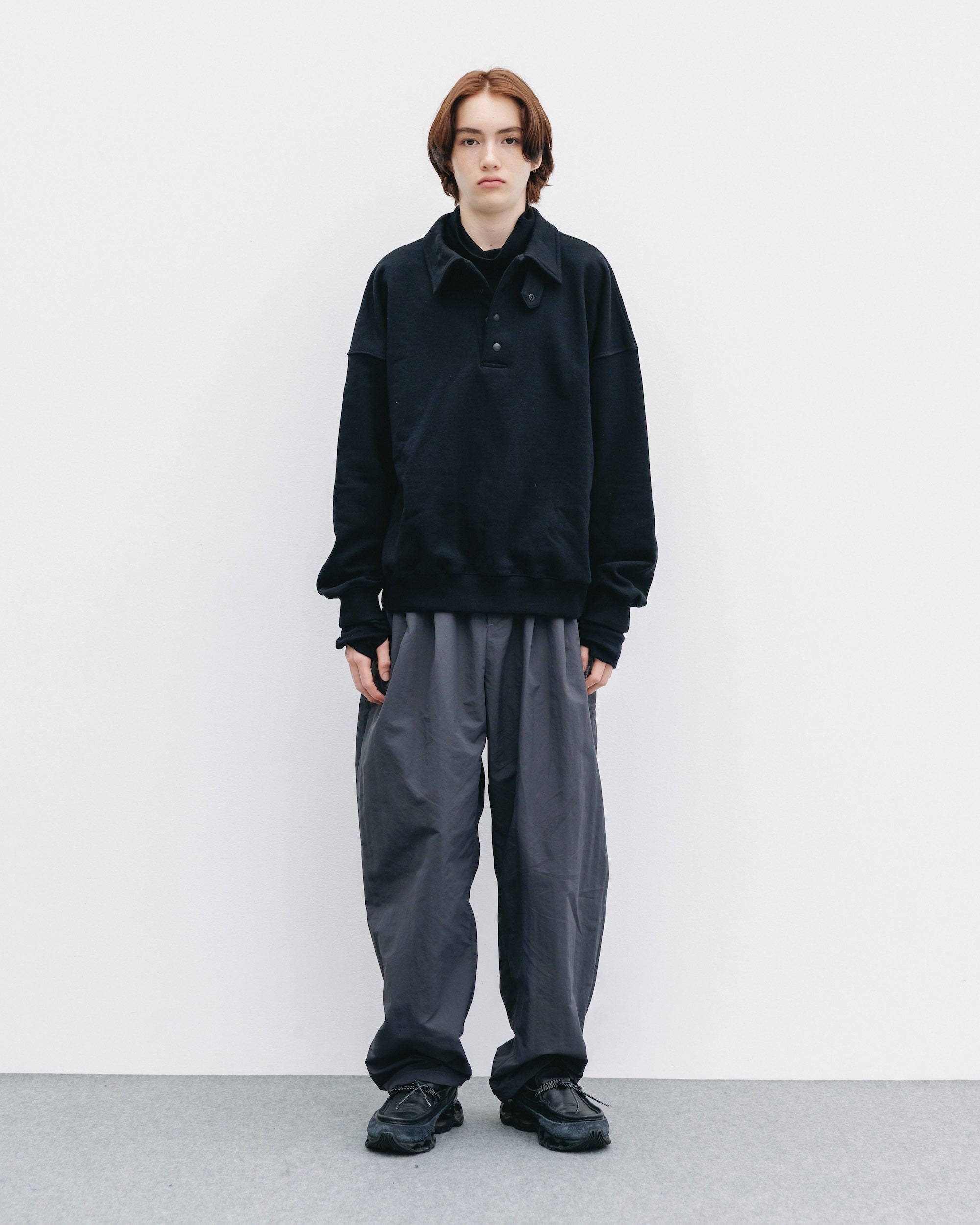 HALF SNAP SWEATSHIRT (BLACK)