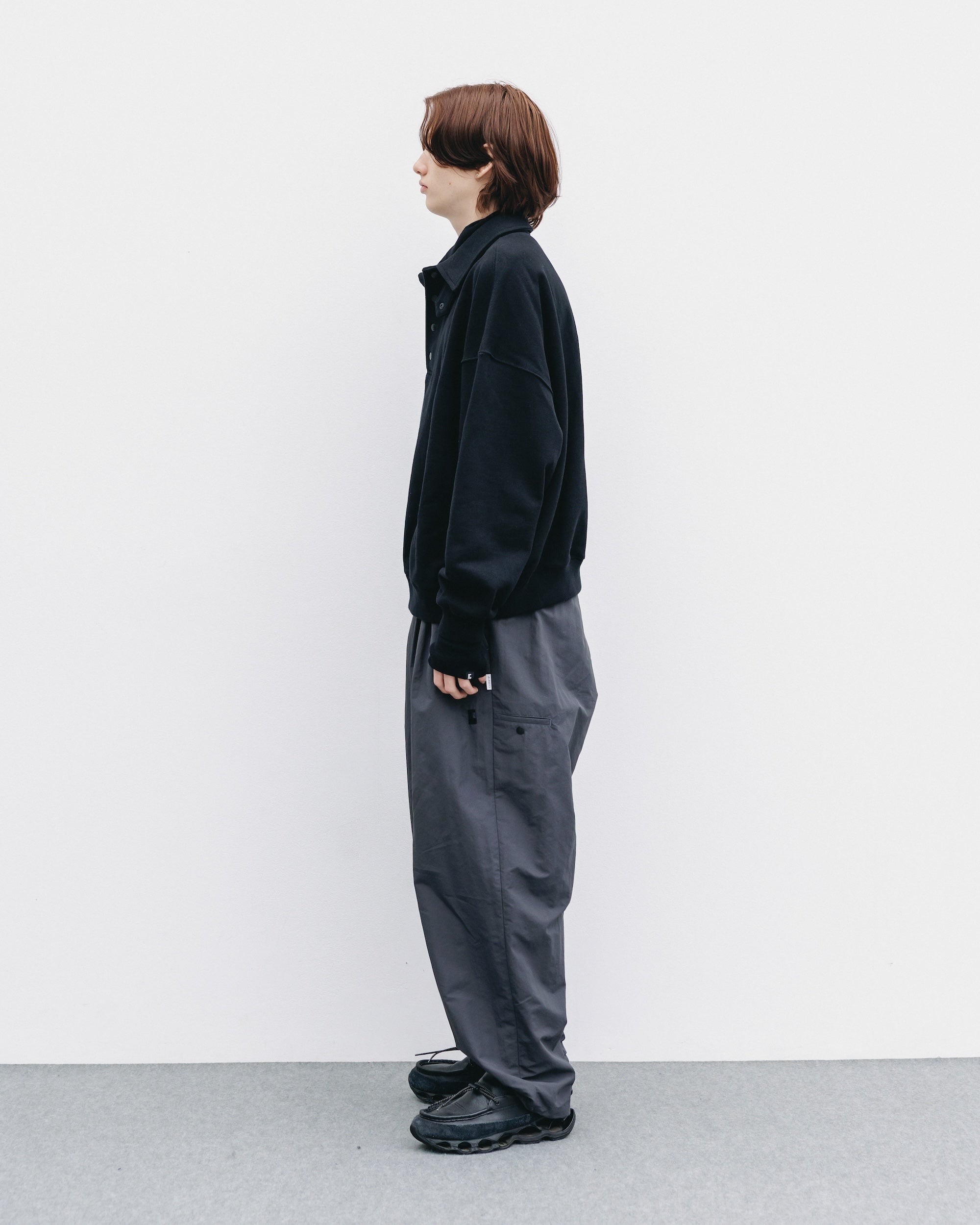 HALF SNAP SWEATSHIRT (BLACK)