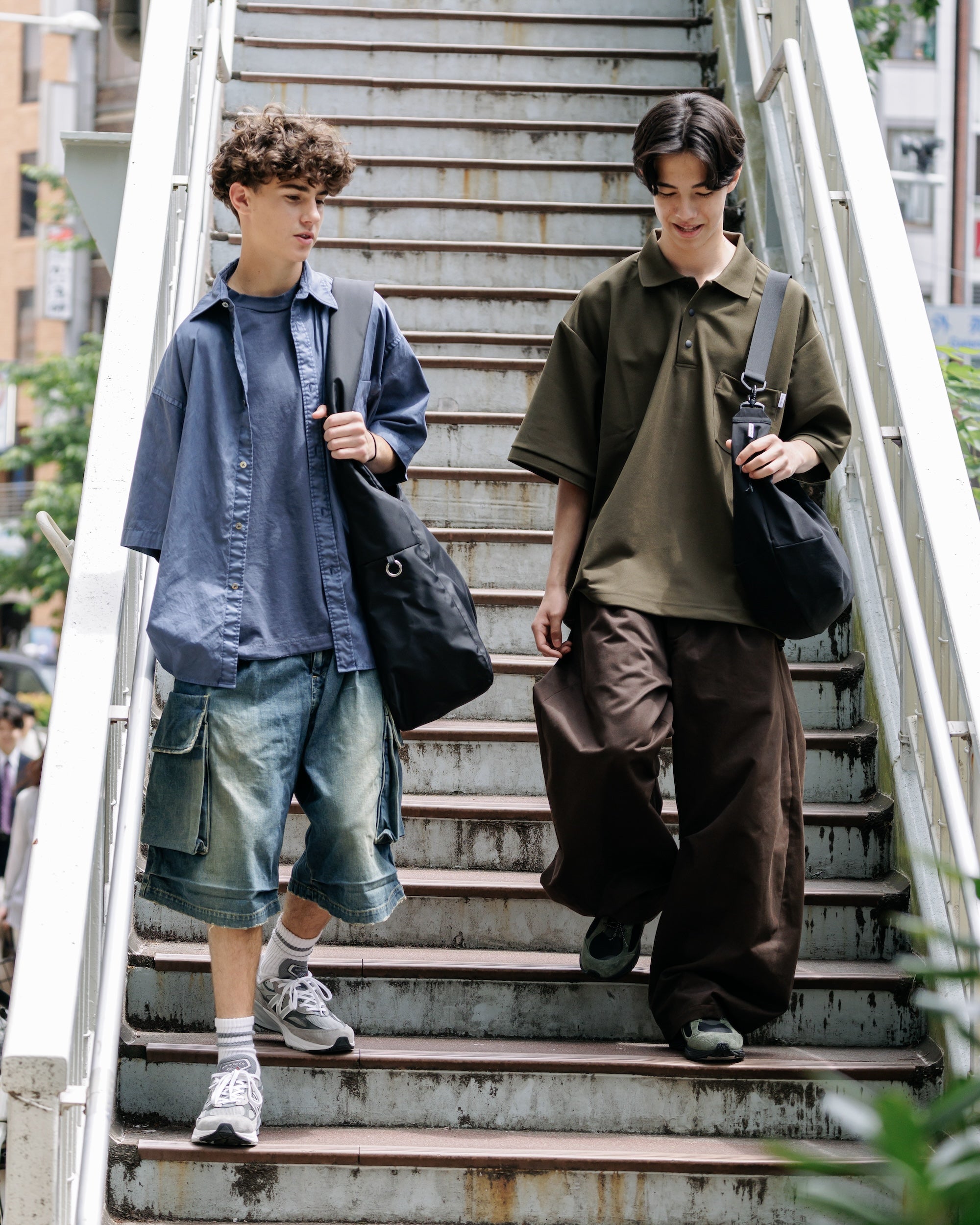 PIGMENT DYED OXFORD CITY S/S SHIRT (FADE BLUE)