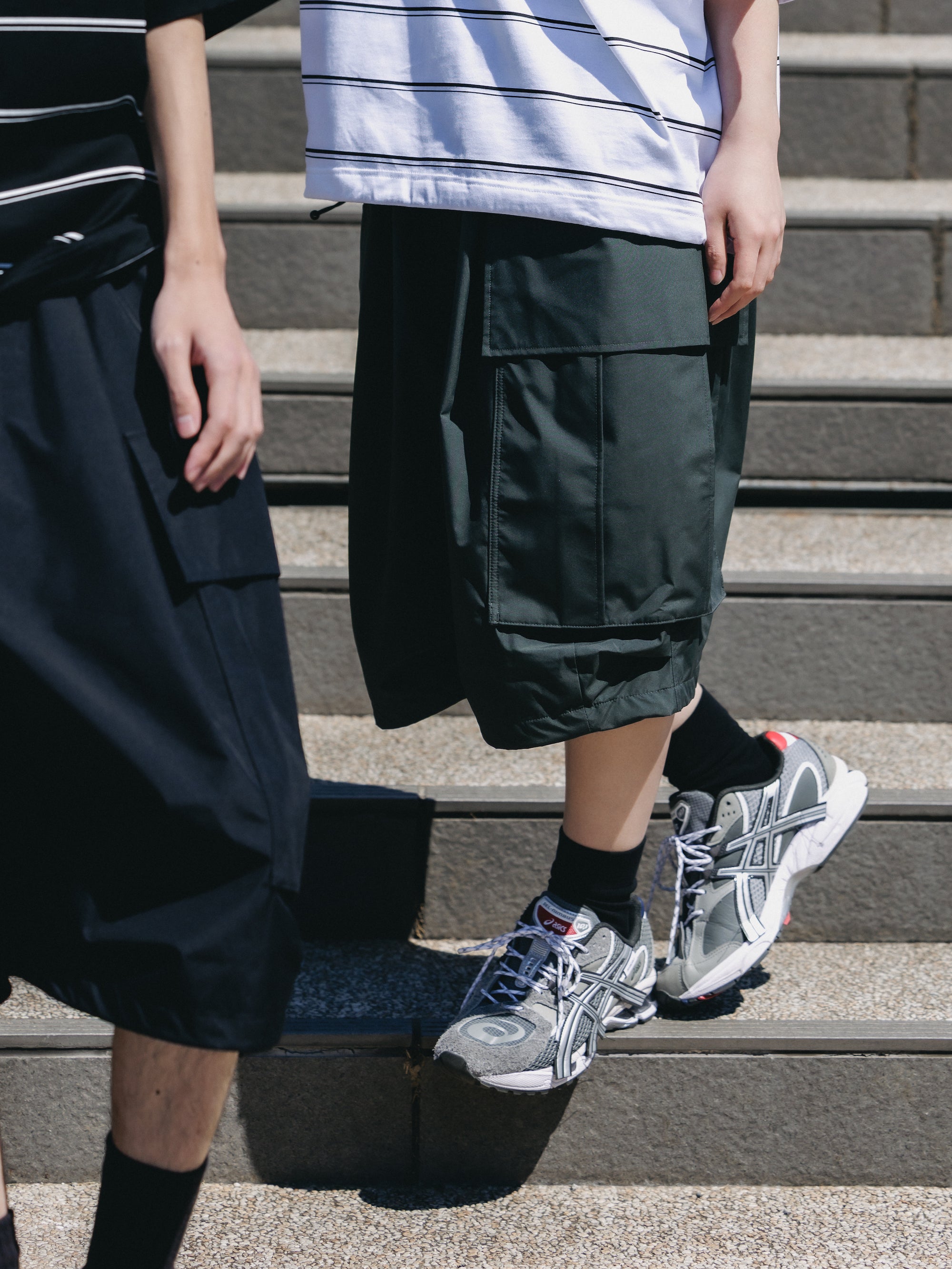 +PHENIX WINDSTOPPER® BY GORE-TEX LABS CITY MEGA POCKET BALLOON CARGO HALF PANTS (ASPHALT GRAY)