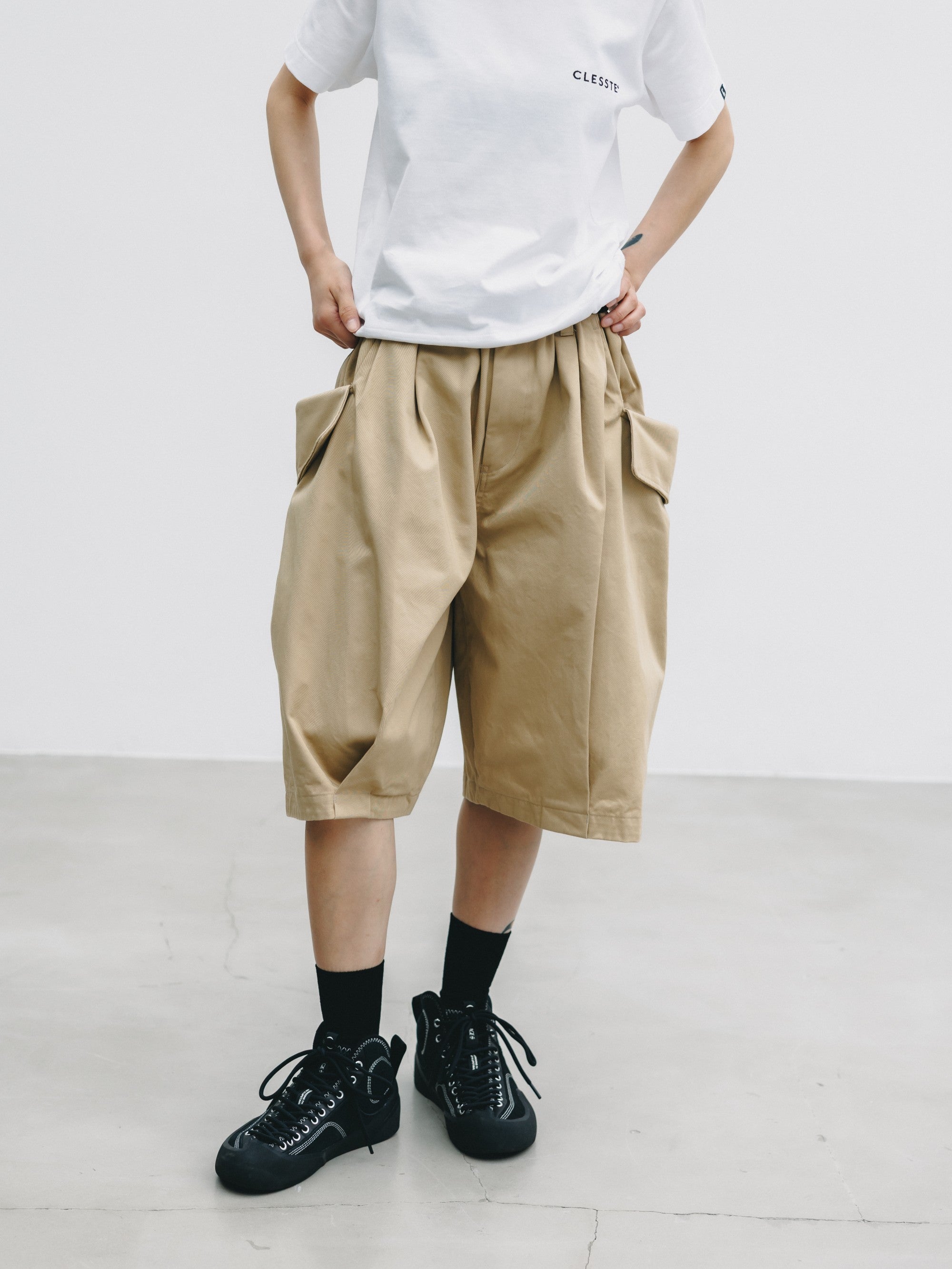 【6.24 WED 20:00- IN STOCK】FLAP WIDE BALLOON HALF PANTS (BEIGE)