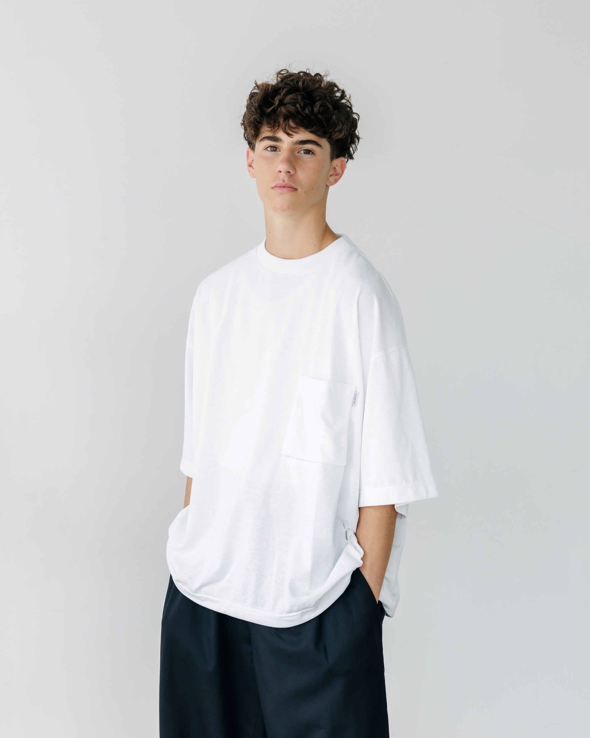 3D POCKET MASSIVE T-SHIRT WITH DRAWSTRINGS (WHITE)