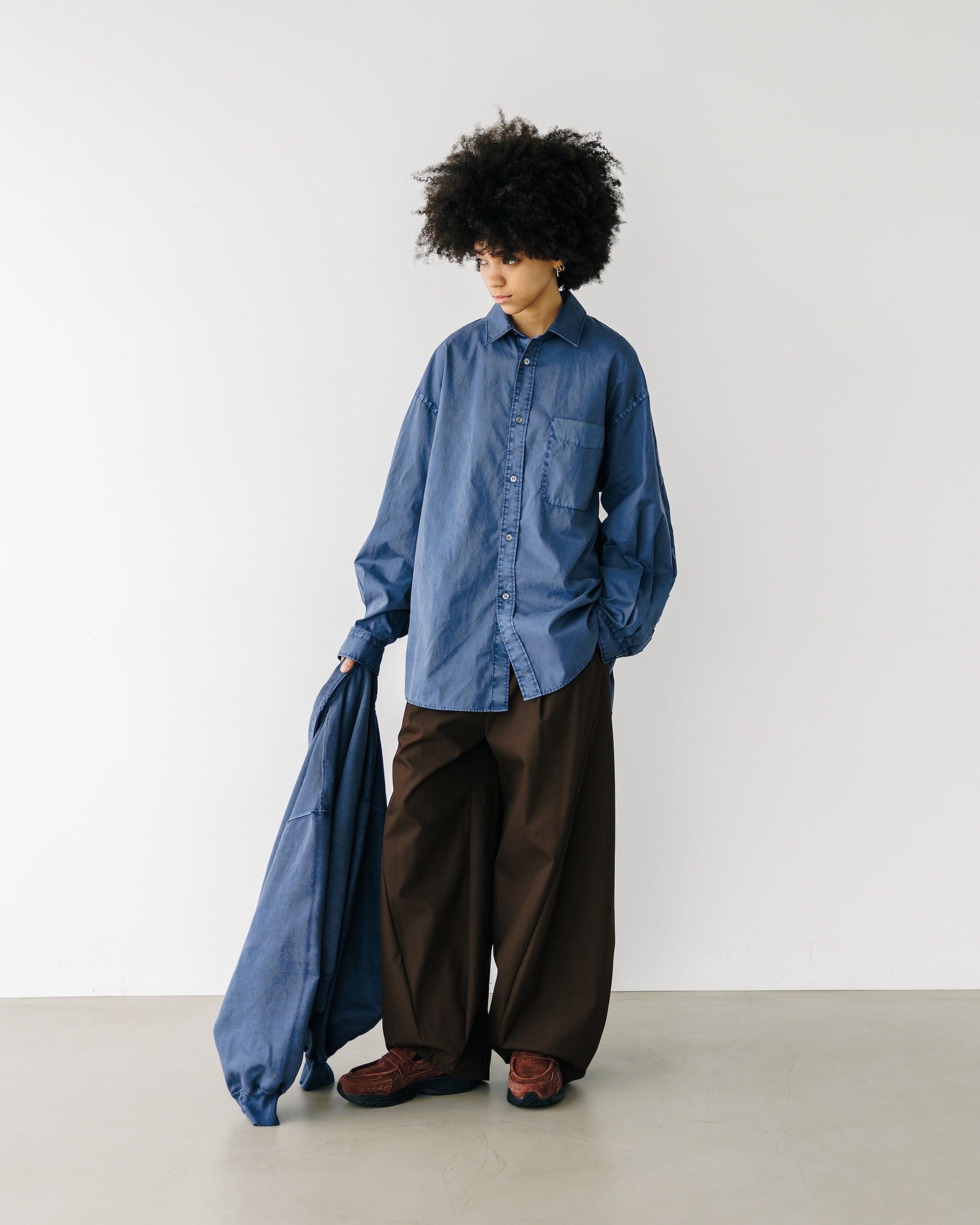 PIGMENT DYED OXFORD CITY SHIRT (FADE BLUE)