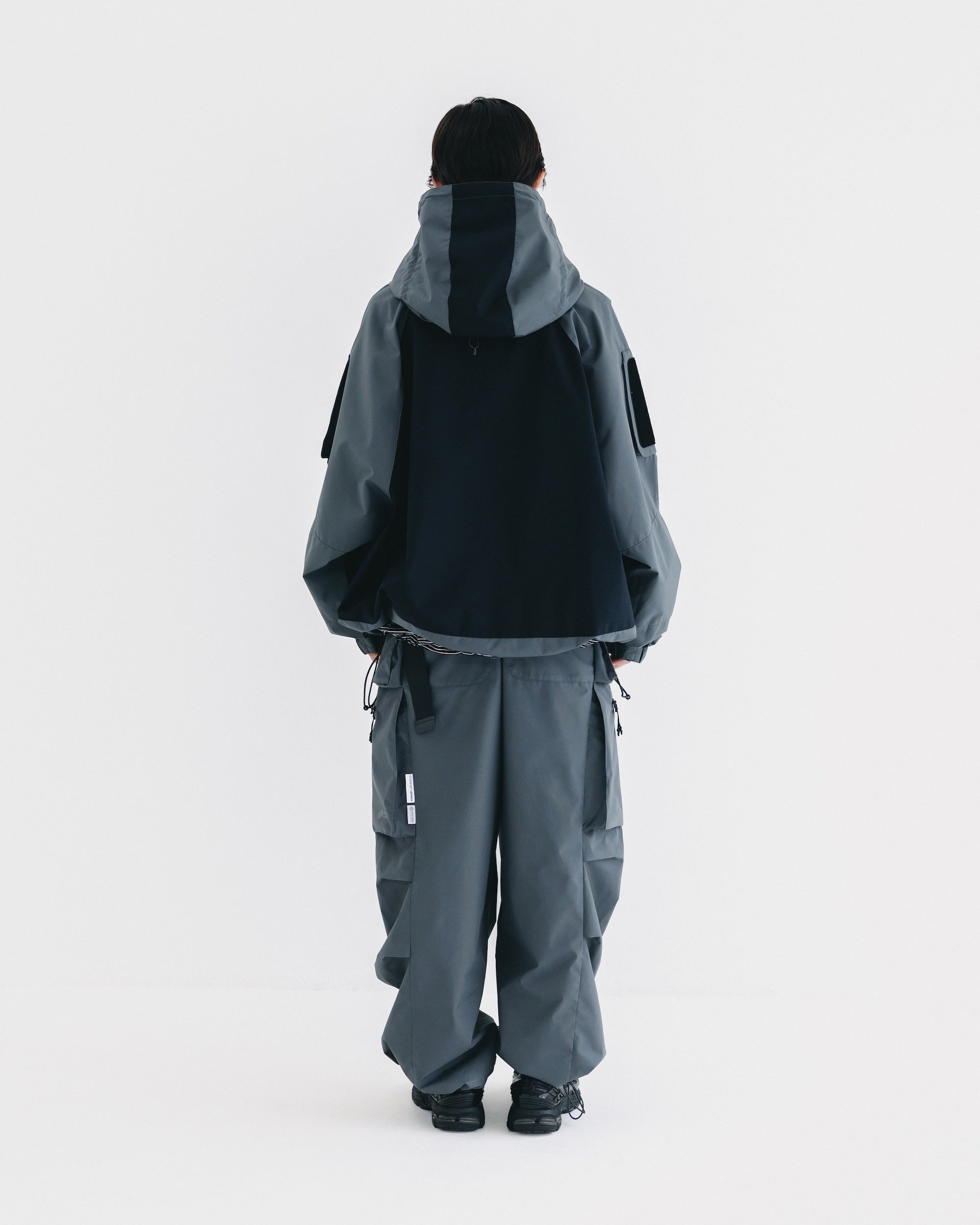 【9.17 WED 20:00- IN STOCK】+phenix WINDSTOPPER® by GORE-TEX LABS CITY MILITARY JACKET (GRAPHAITE GRAY× BLACK)