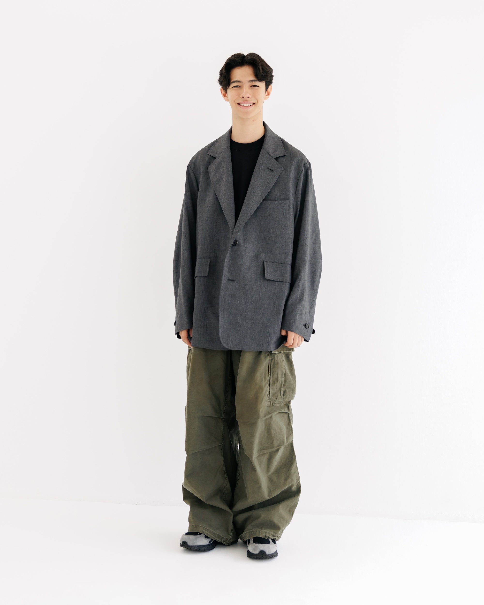 【9.6 SAT 20:00- IN STOCK】WOOL GABARDINE CITY UNIFORM TAILORED JACKET (GRAY)