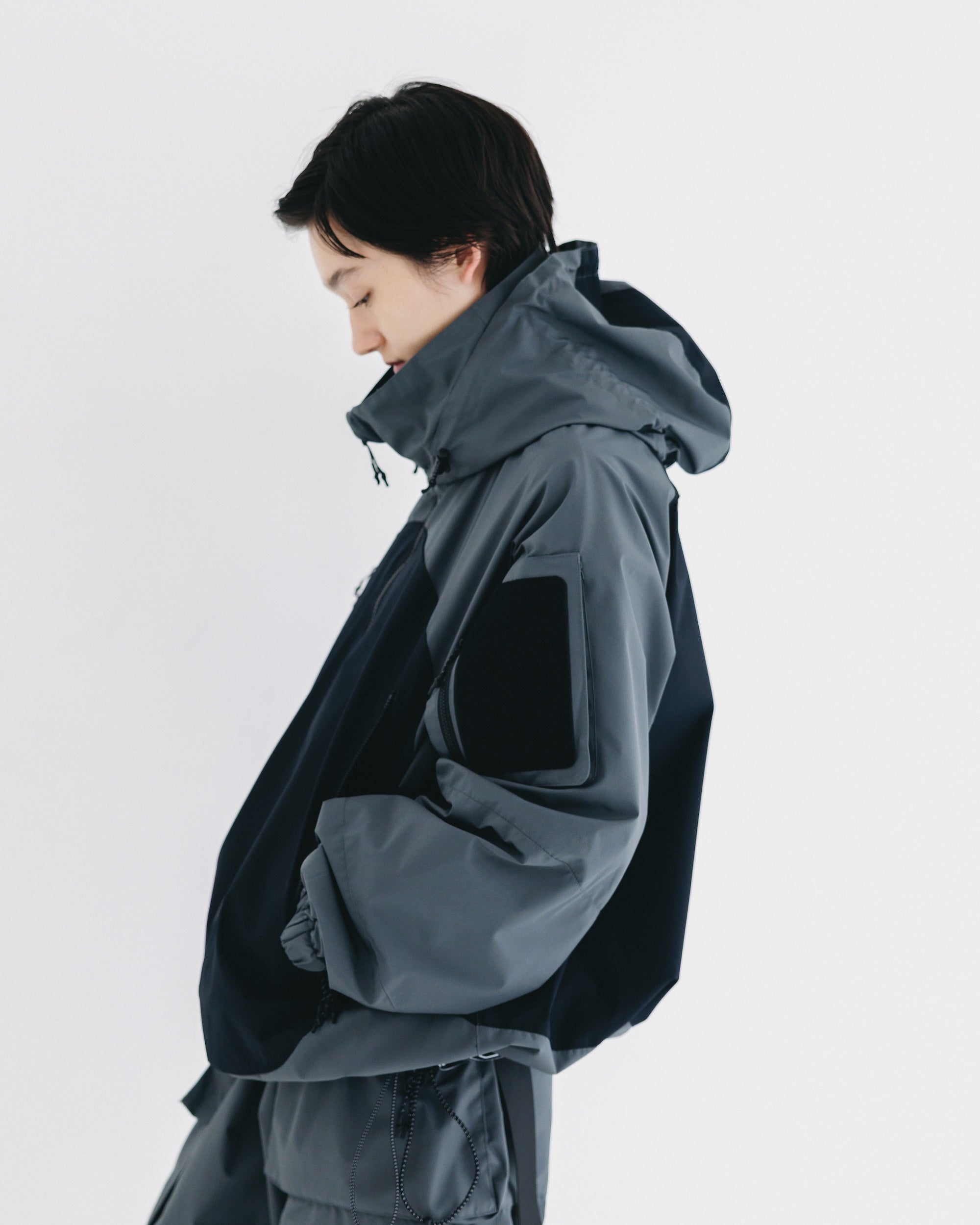 【9.17 WED 20:00- IN STOCK】+phenix WINDSTOPPER® by GORE-TEX LABS CITY MILITARY JACKET (GRAPHAITE GRAY× BLACK)