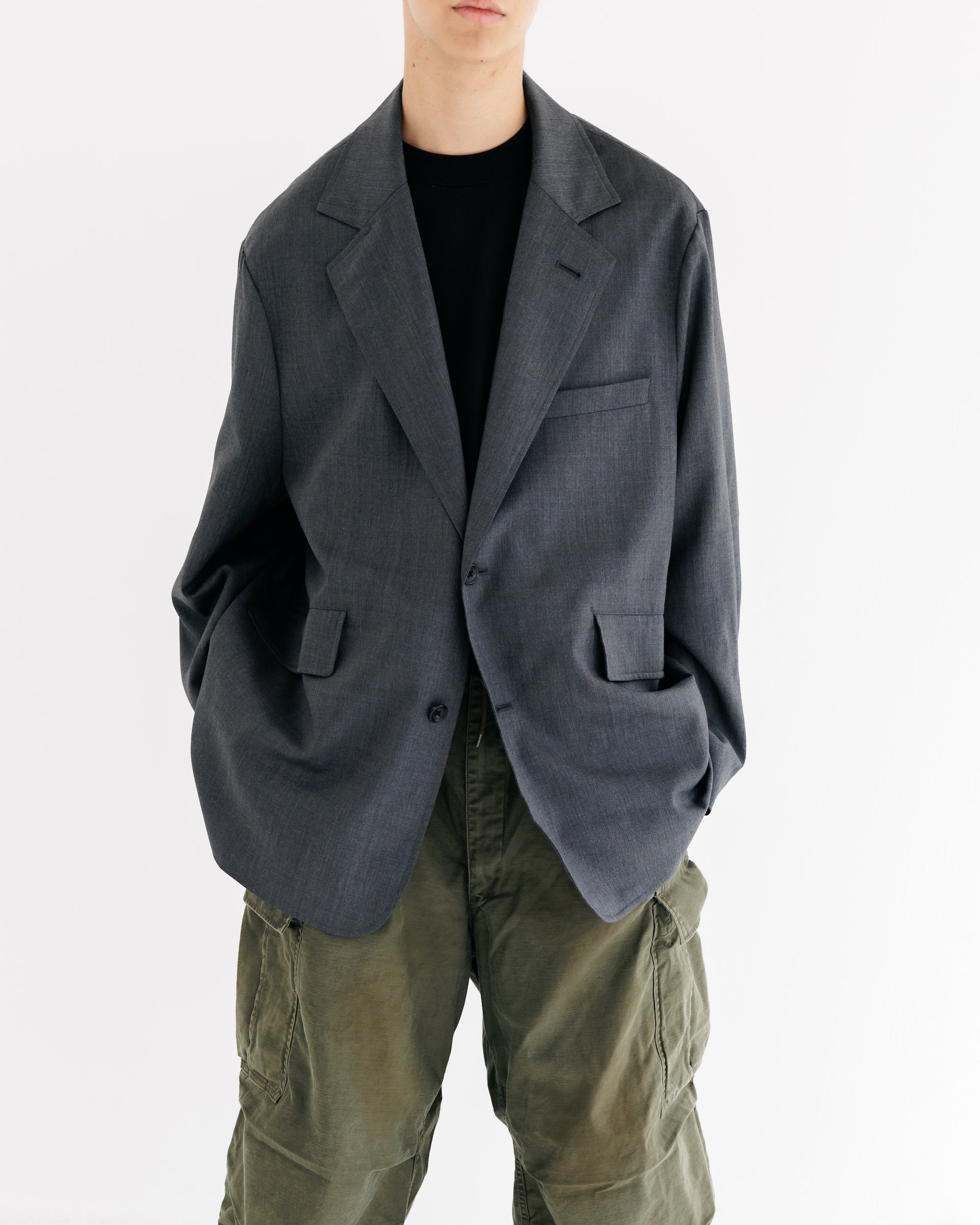 【9.6 SAT 20:00- IN STOCK】WOOL GABARDINE CITY UNIFORM TAILORED JACKET (GRAY)