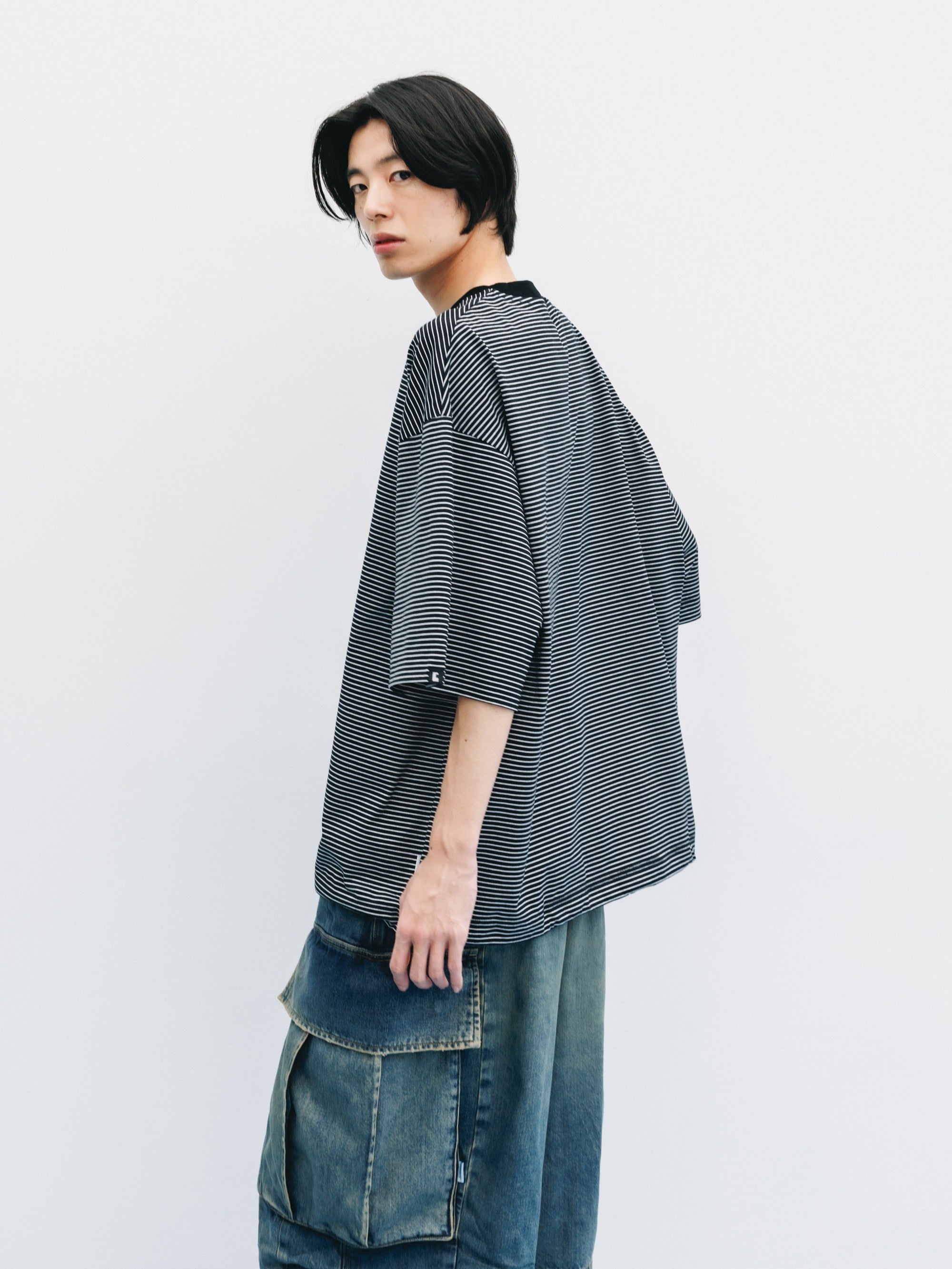【6.13 SAT 20:00- IN STOCK】"C×CONCEPT" STRIPED S/S T-SHIRT WITH DRAWSTRINGS (BLACK×WHITE)