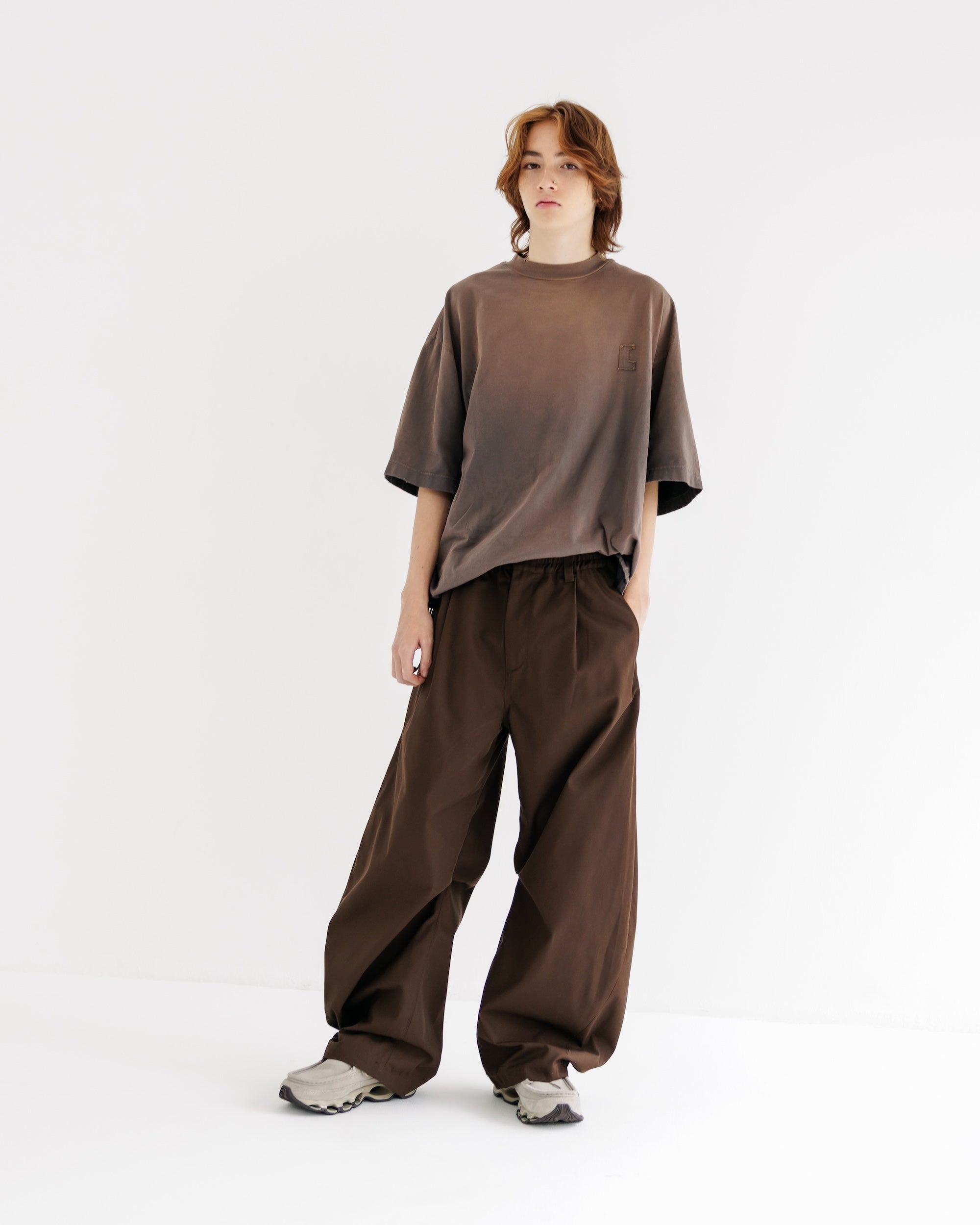 【9.10 WED 20:00- IN STOCK】BARREL LEG EASY PANTS (BROWN)