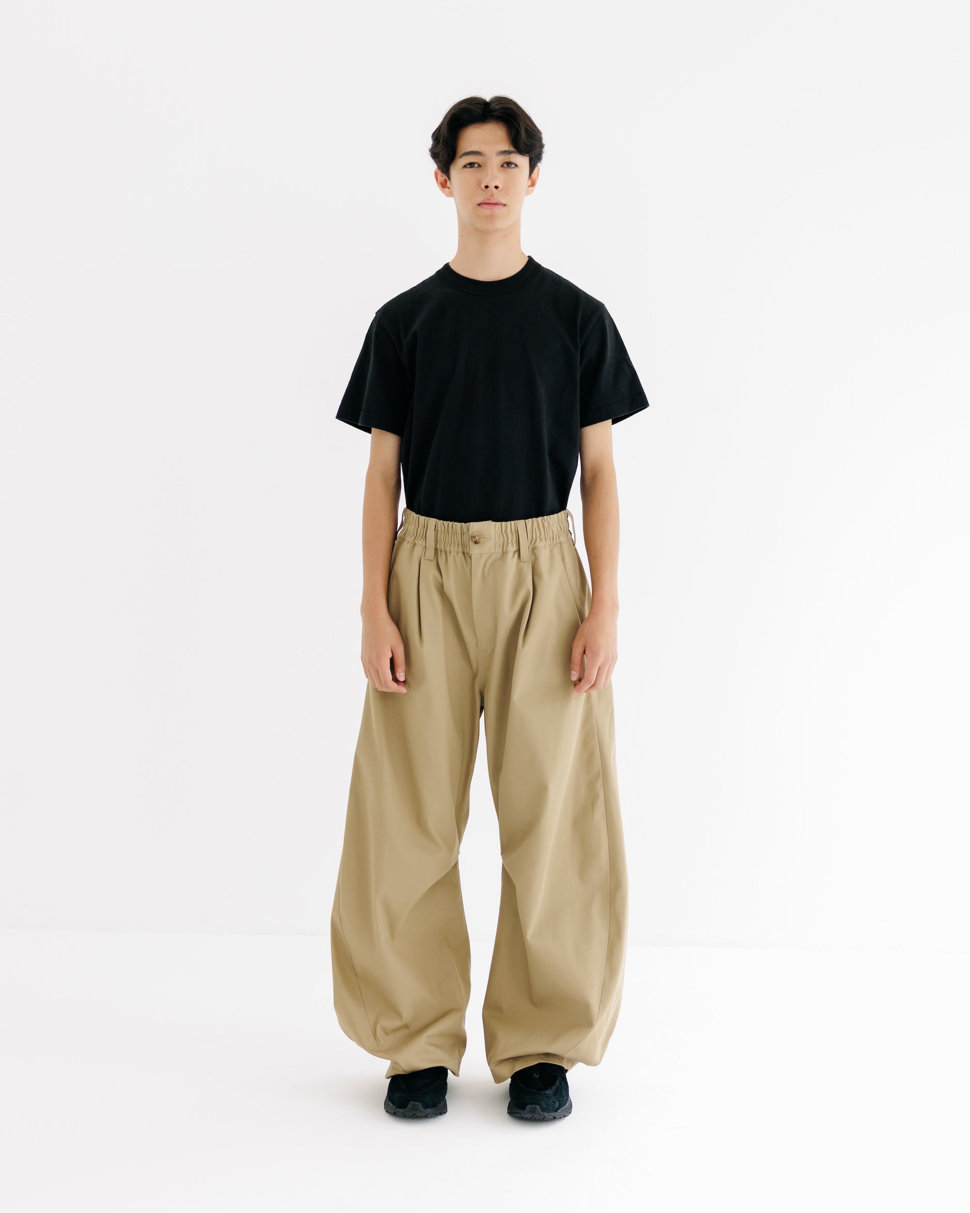 【9.10 WED 20:00- IN STOCK】BARREL LEG EASY PANTS (BEIGE)
