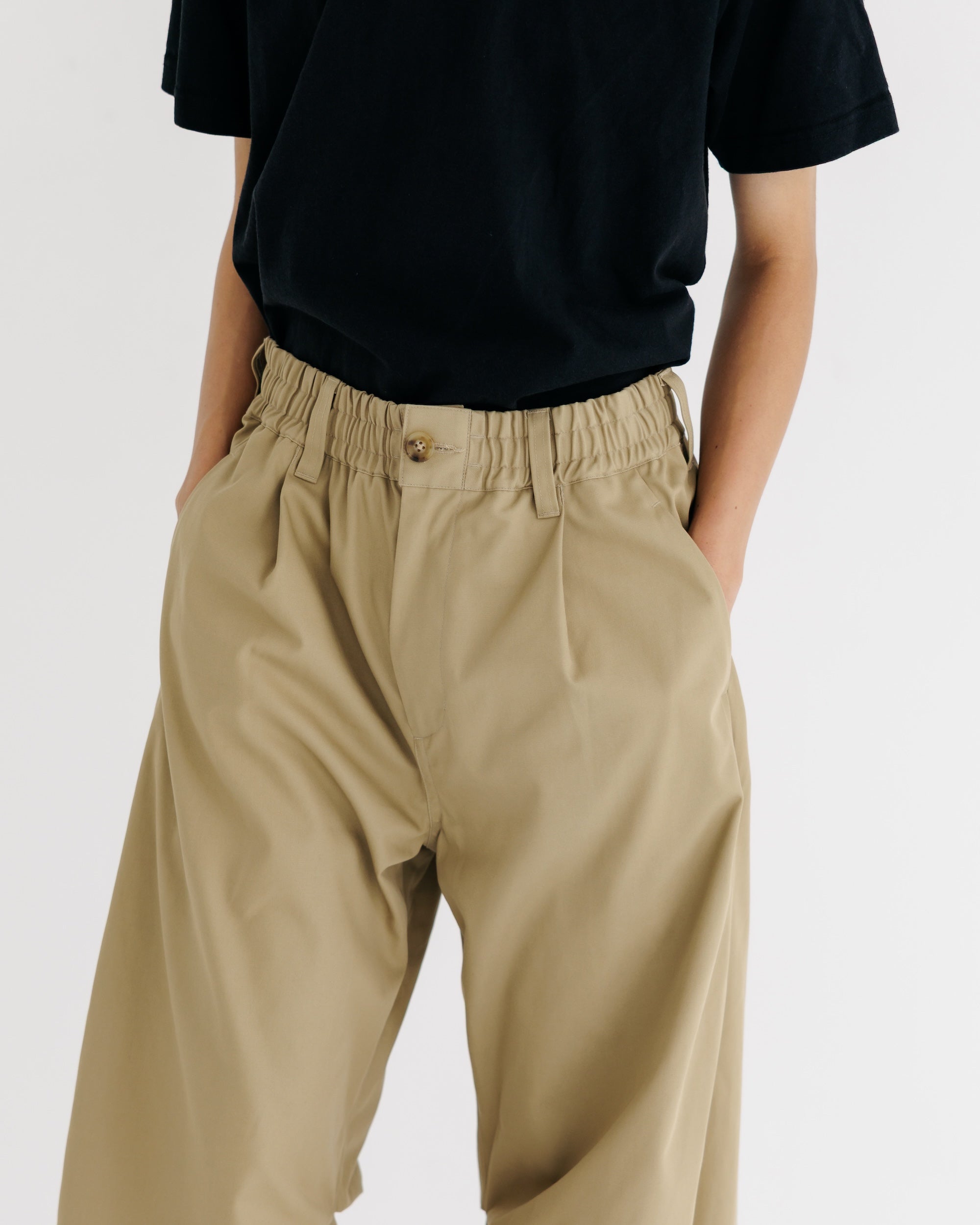 【9.10 WED 20:00- IN STOCK】BARREL LEG EASY PANTS (BEIGE)
