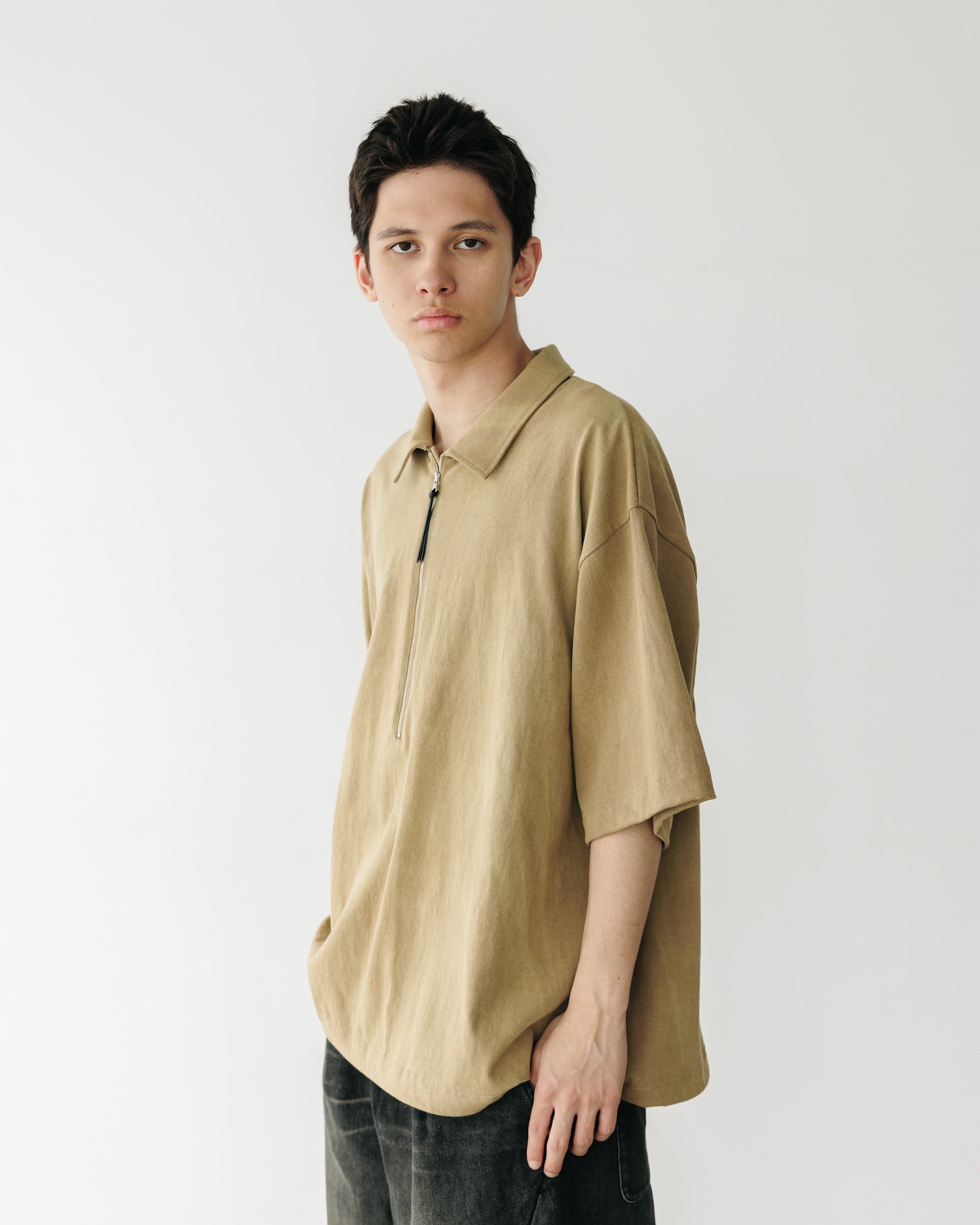 CITY S/S HALF ZIP SHIRT (BEIGE)