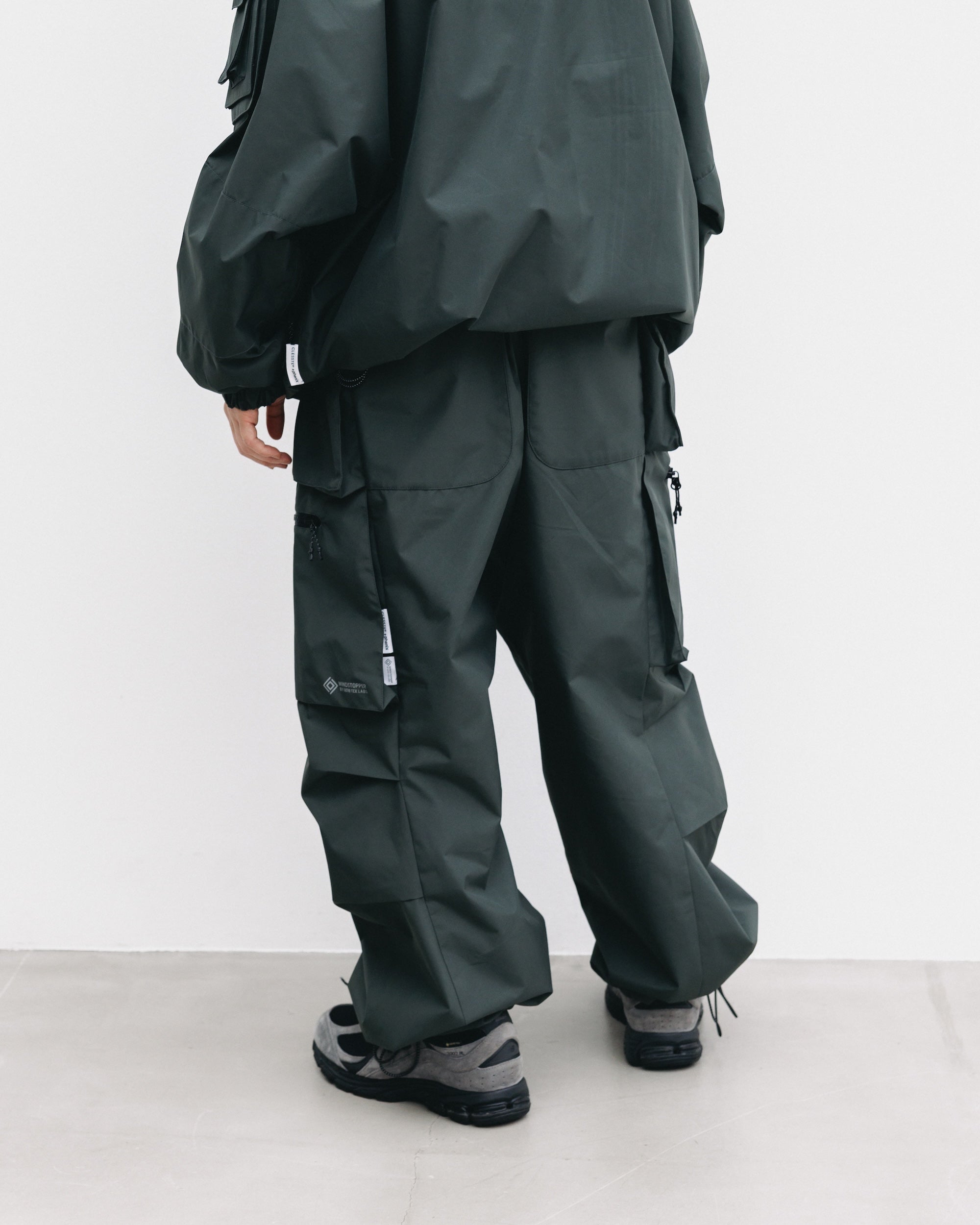 +phenix WINDSTOPPER® by GORE-TEX LABS CITY MILITARY CURVE PANTS (ASPHALT GRAY)