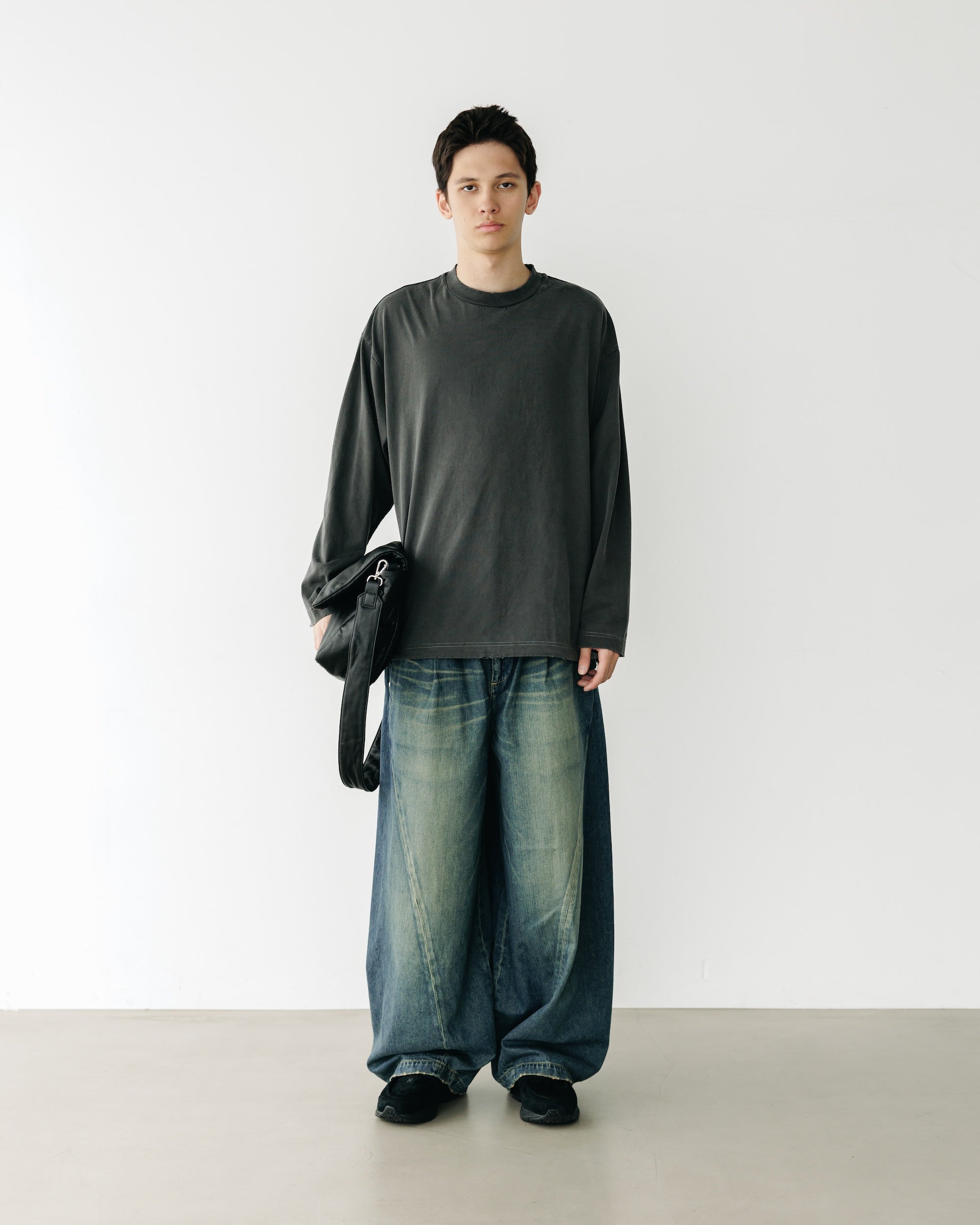 PIGMENT DYED L/S T-SHIRT WITH DRAWSTRINGS