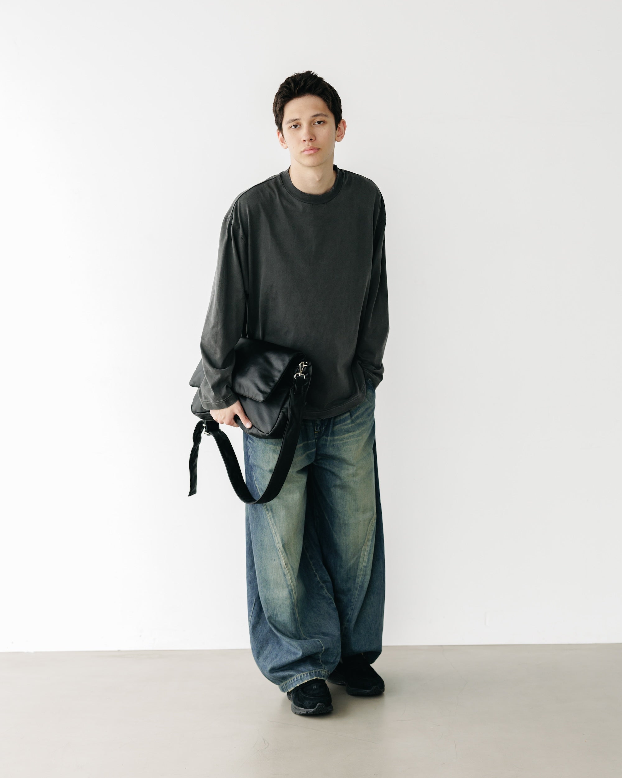 PIGMENT DYED L/S T-SHIRT WITH DRAWSTRINGS