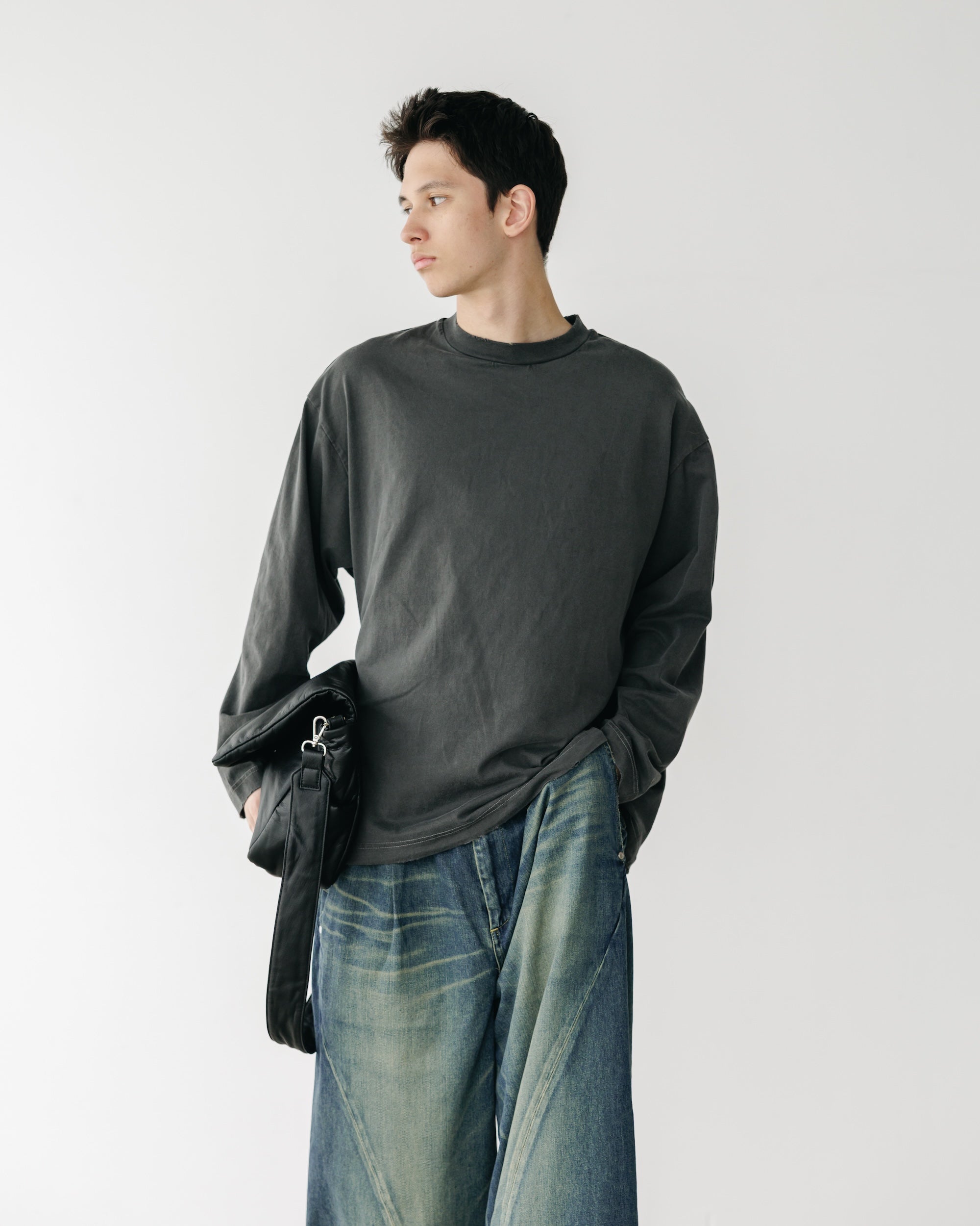 PIGMENT DYED L/S T-SHIRT WITH DRAWSTRINGS