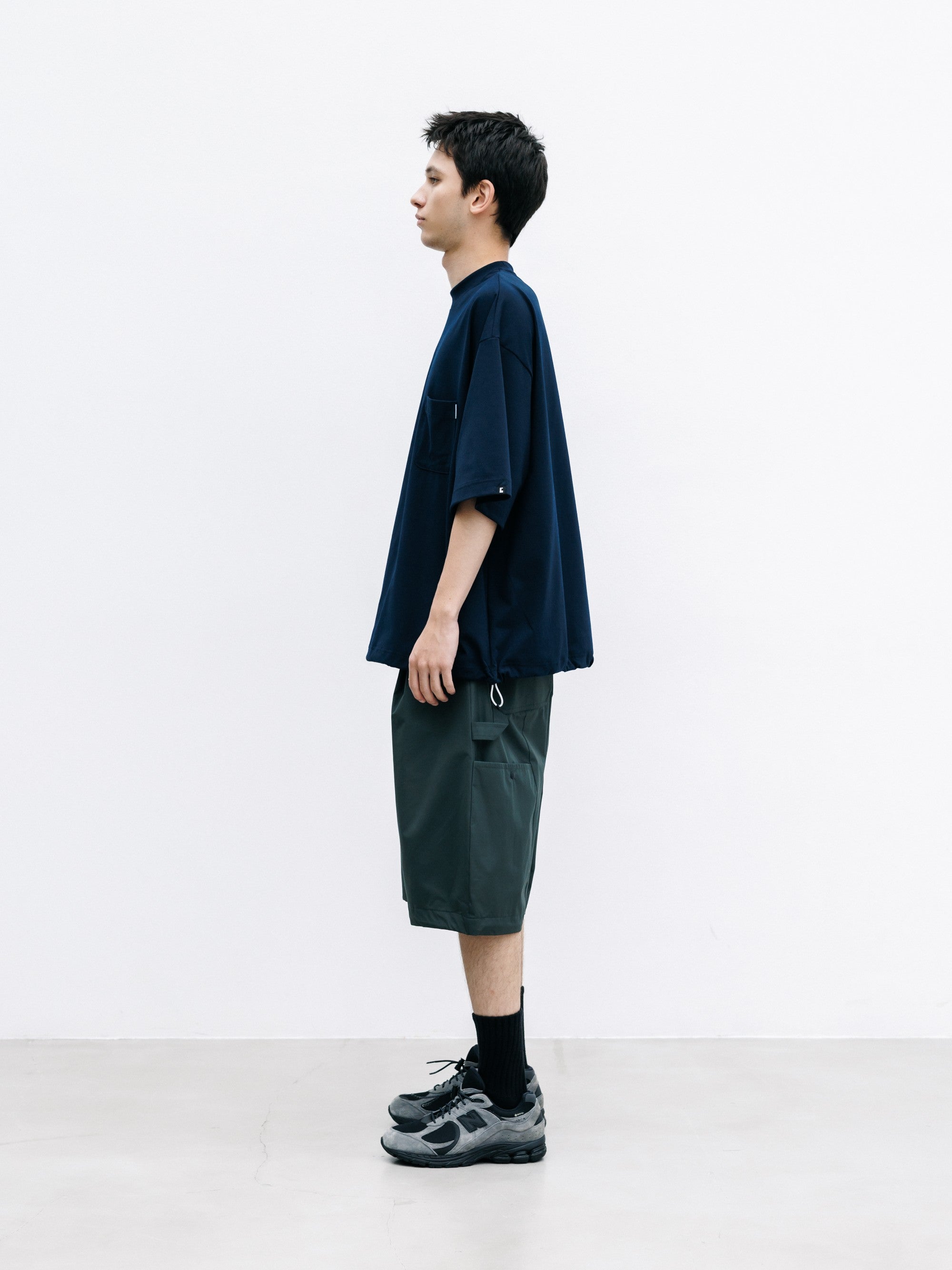 【7.22 WED 20:00- IN STOCK】TECH POCKET S/S T-SHIRT (NAVY)