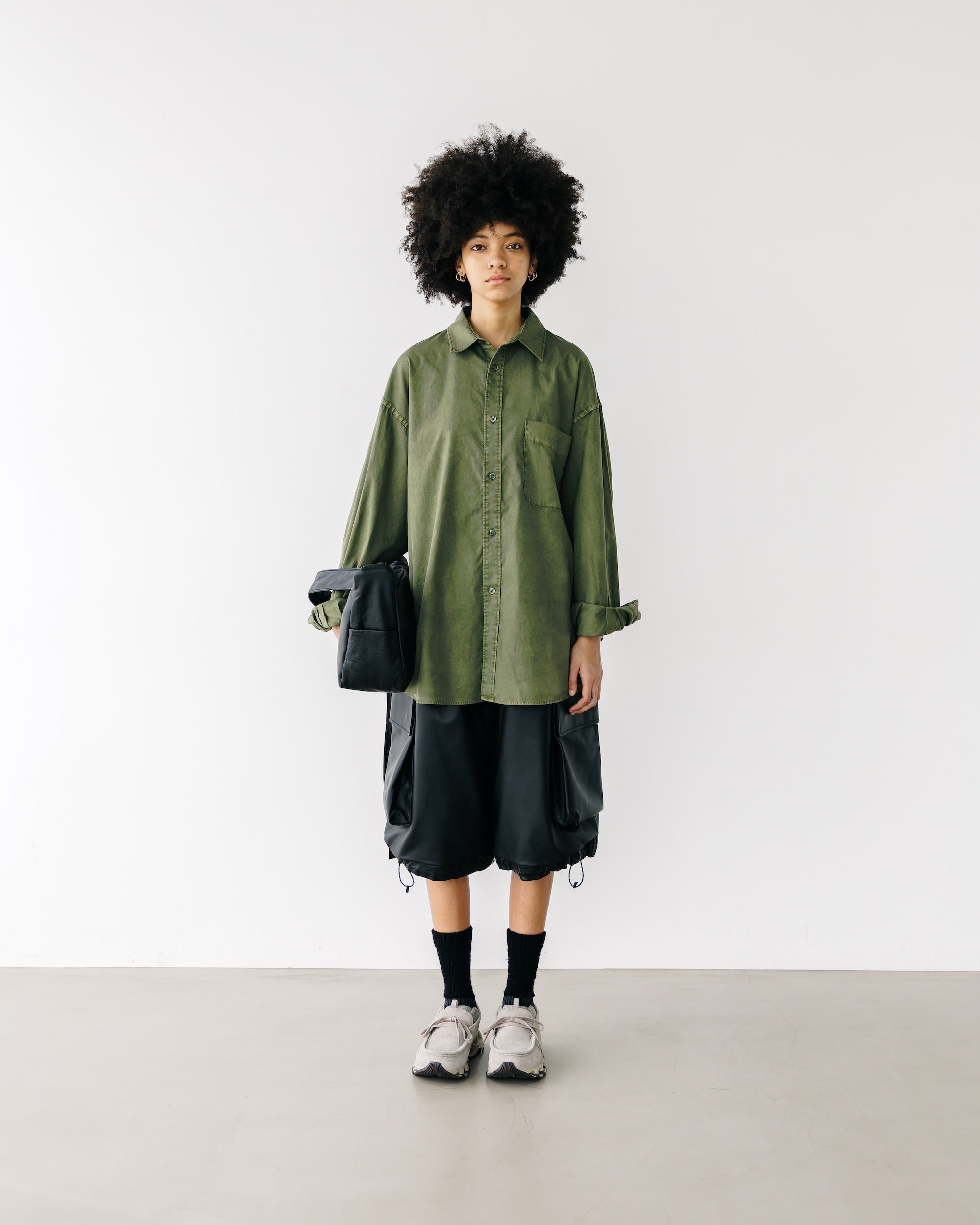 PIGMENT DYED OXFORD CITY SHIRT (FADE OLIVE)