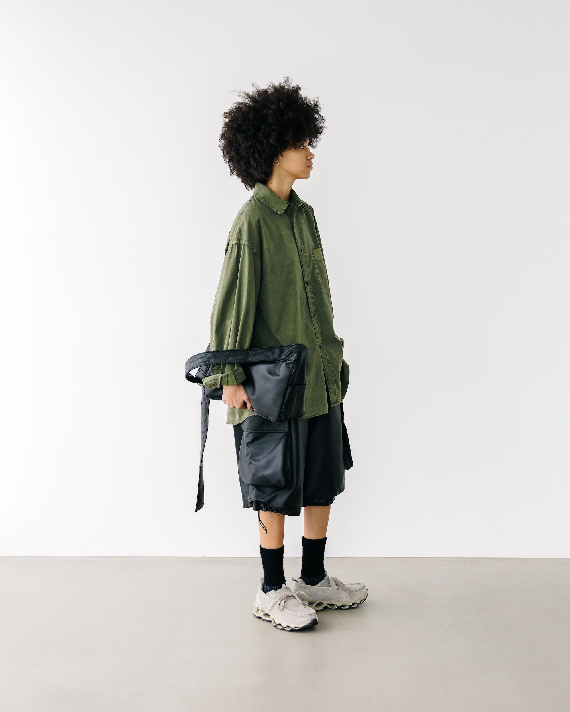PIGMENT DYED OXFORD CITY SHIRT (FADE OLIVE)