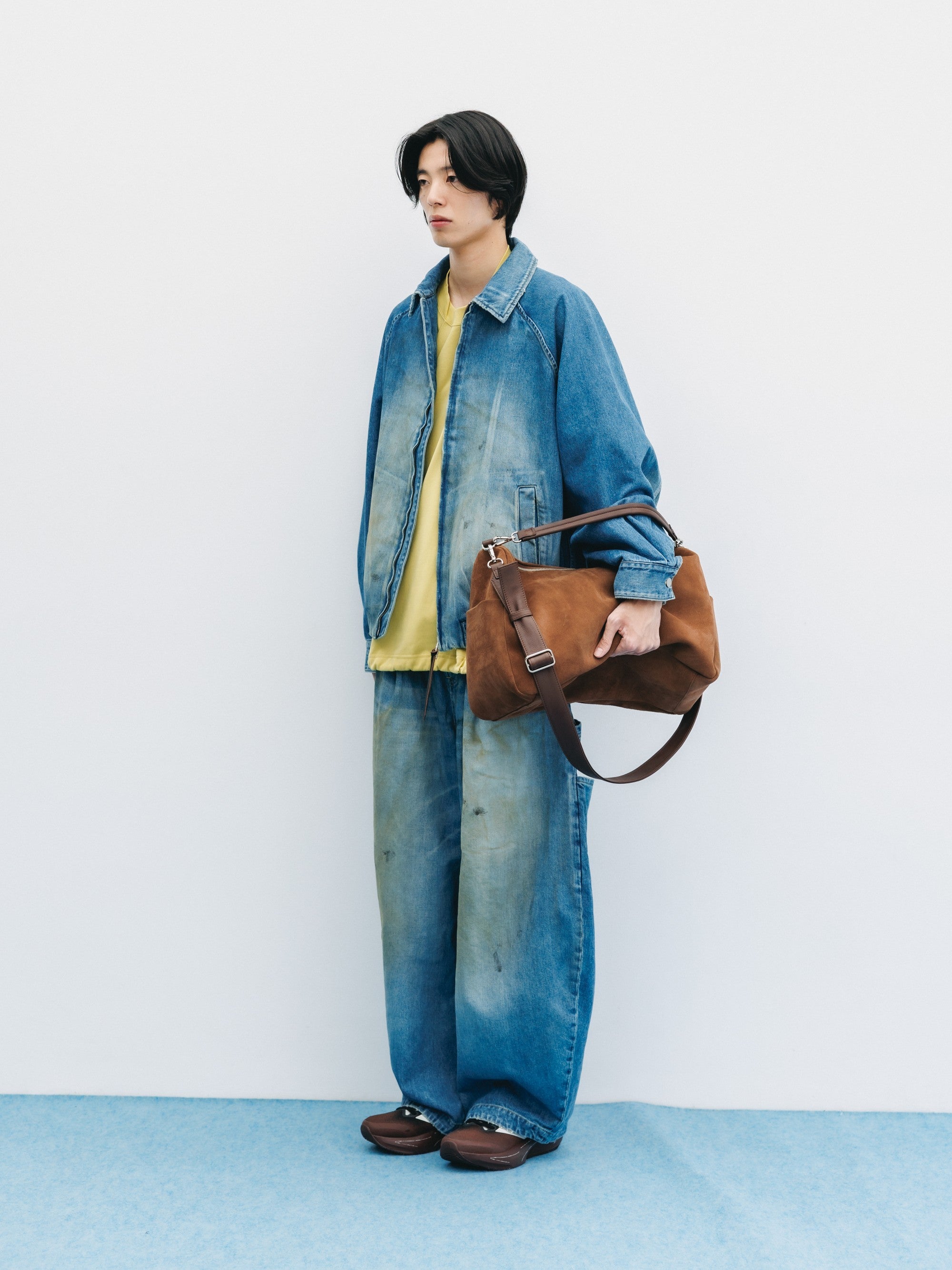SUEDE DAYOFF BAG LARGE (BROWN)
